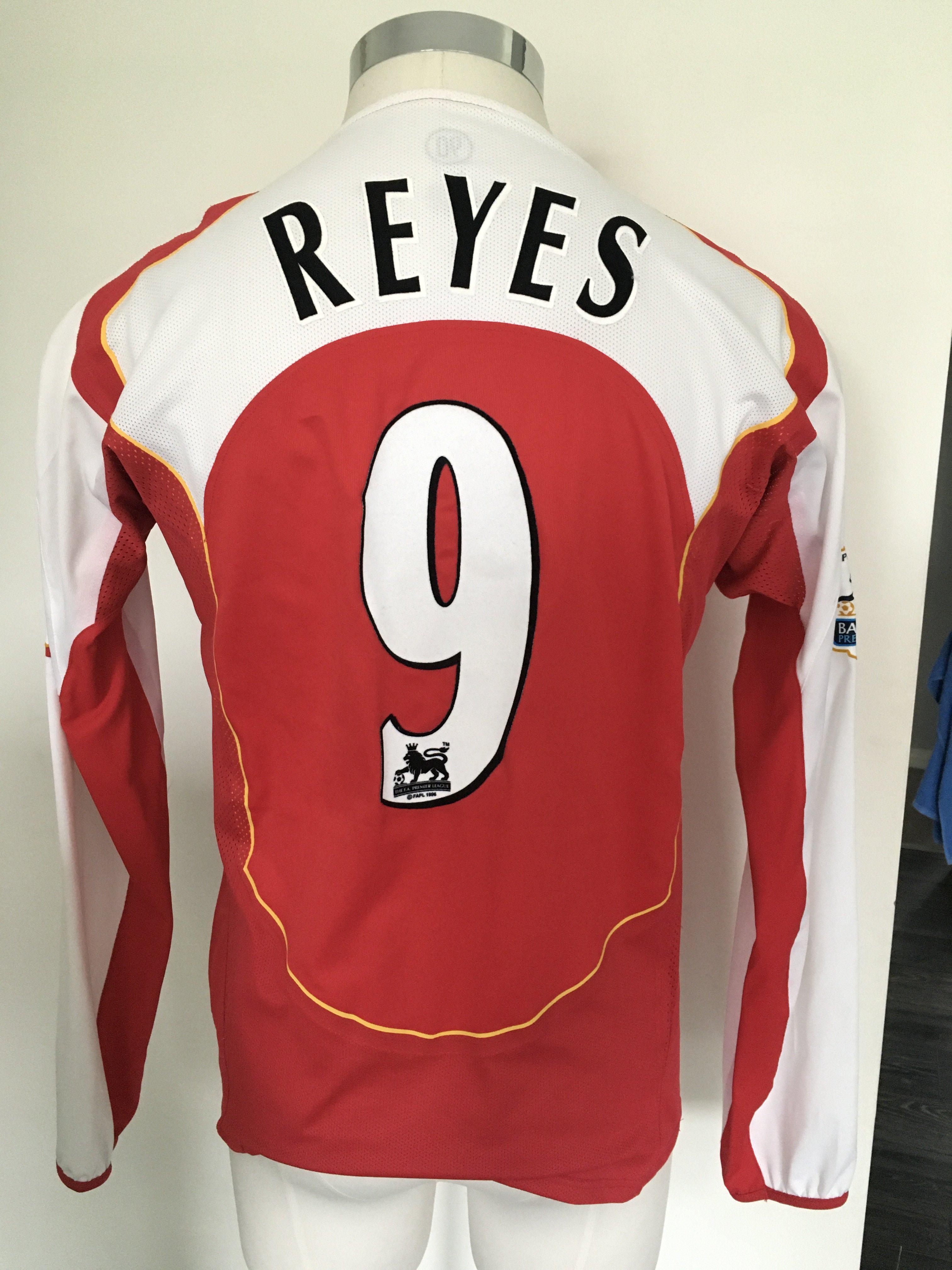 2004 - 2005 Reyes Arsenal Match Worn Football Shirt: Red long sleeve number 9 with Reyes to rear. Champions 2003 - 2004 badging to arms. Rare shirt from the late great player.