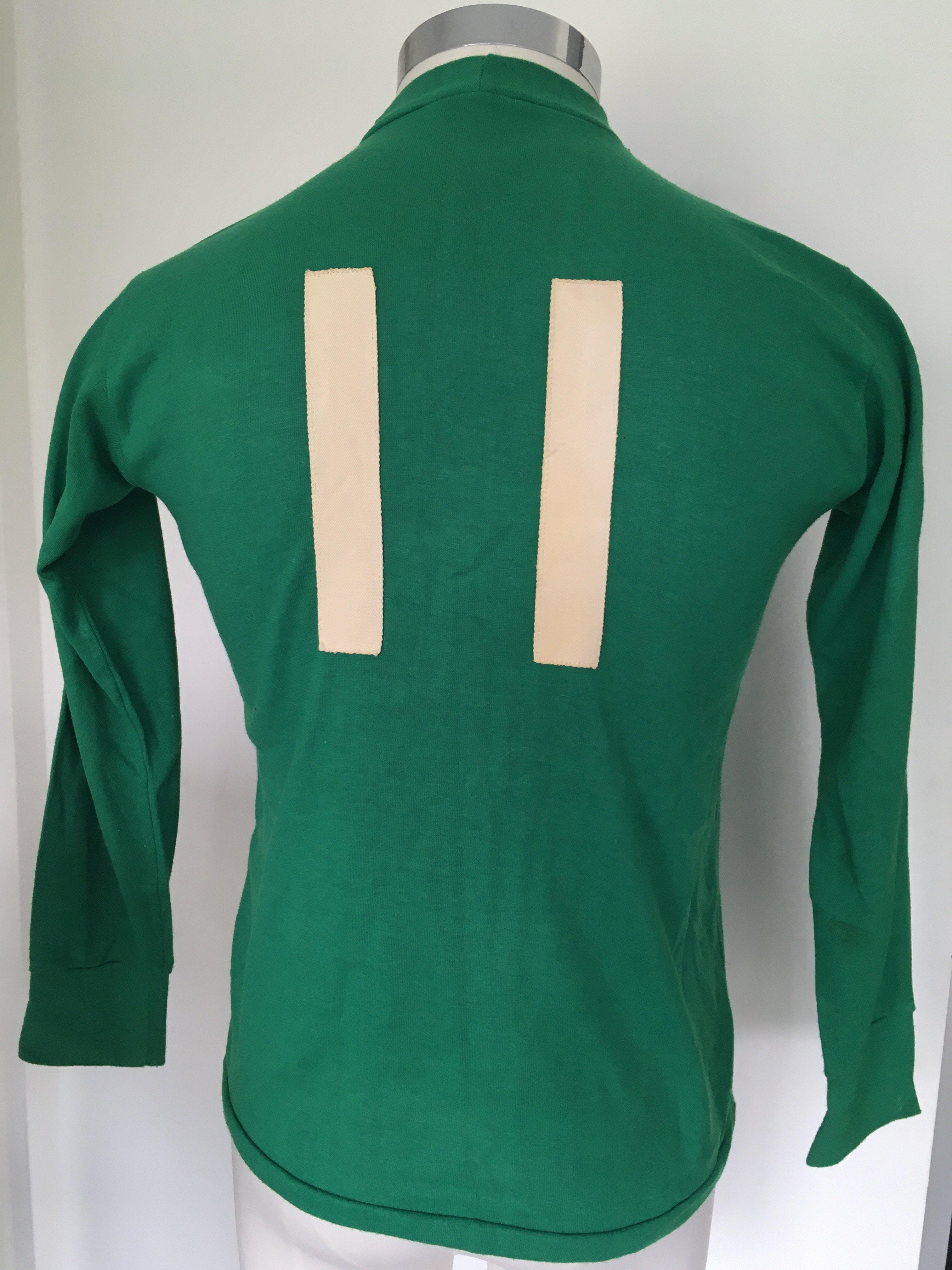 Late 60s Republic Of Ireland Match Worn Football Shirt: Green long sleeve Umbro shirt with number 11 to rear. Very good.