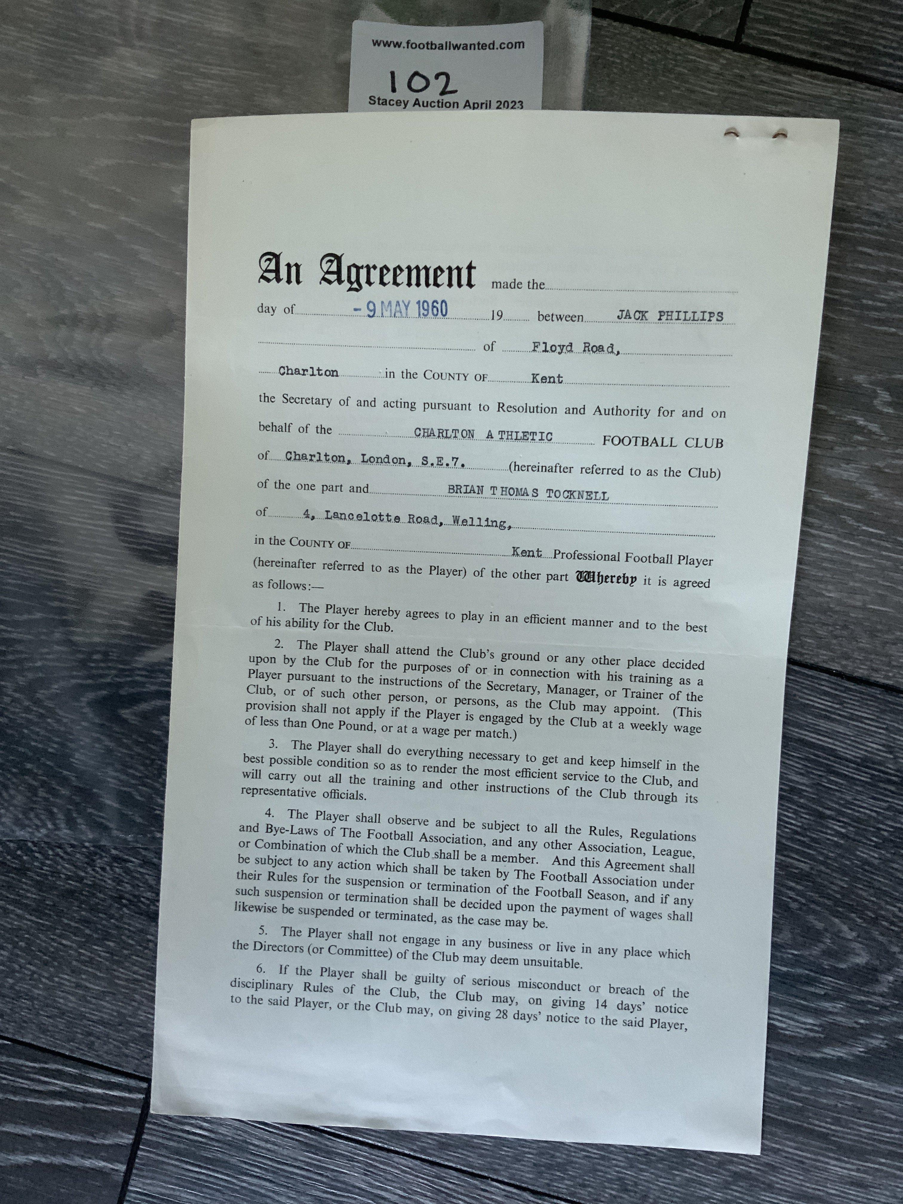Charlton Athletic 1960/61 Football Contract: Issued and signed by Brian Tocknell in his debut season. Excellent.