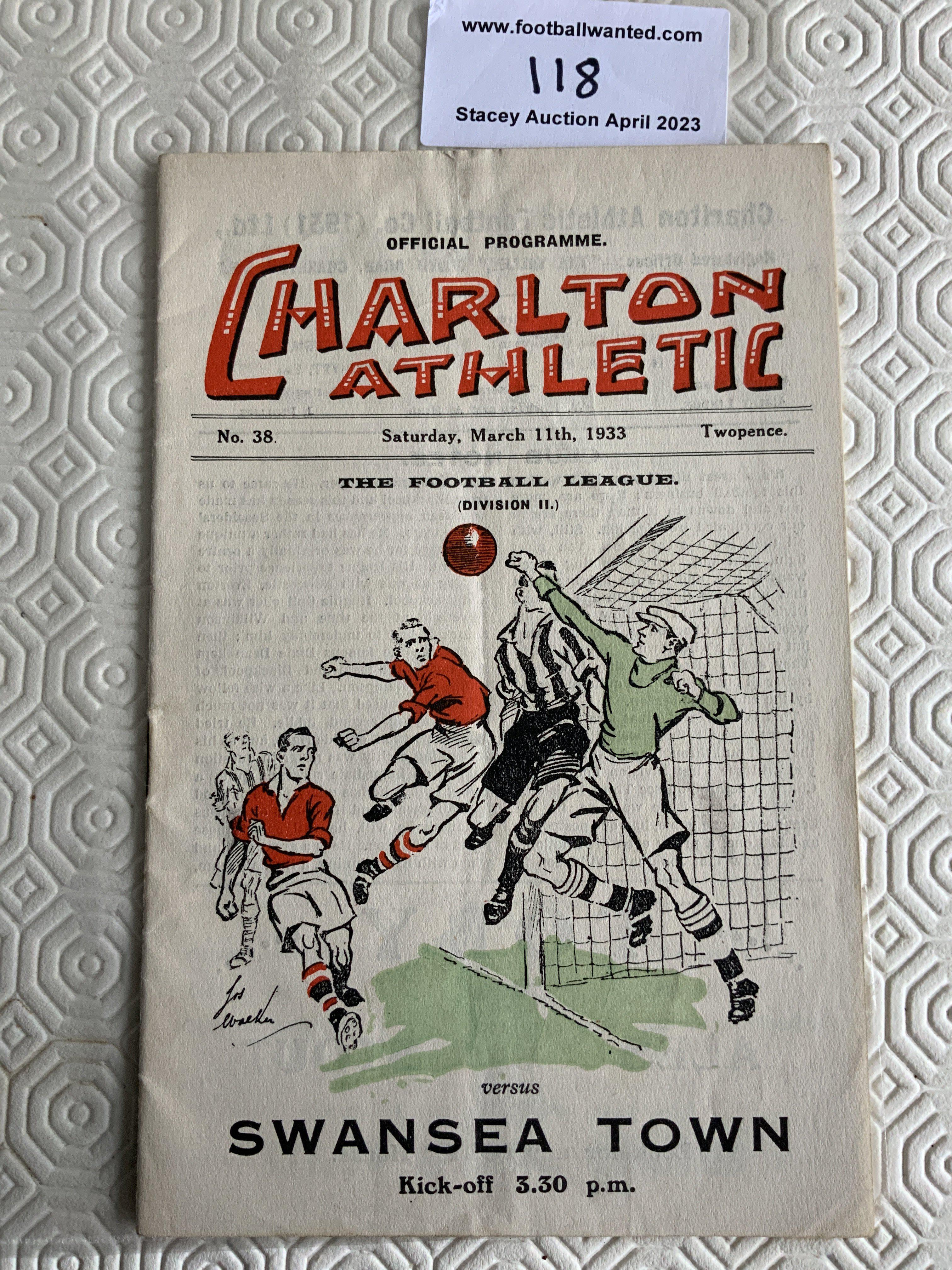 32/33 Charlton v Swansea Town Football Programme: Excellent condition league match programme with no team changes.