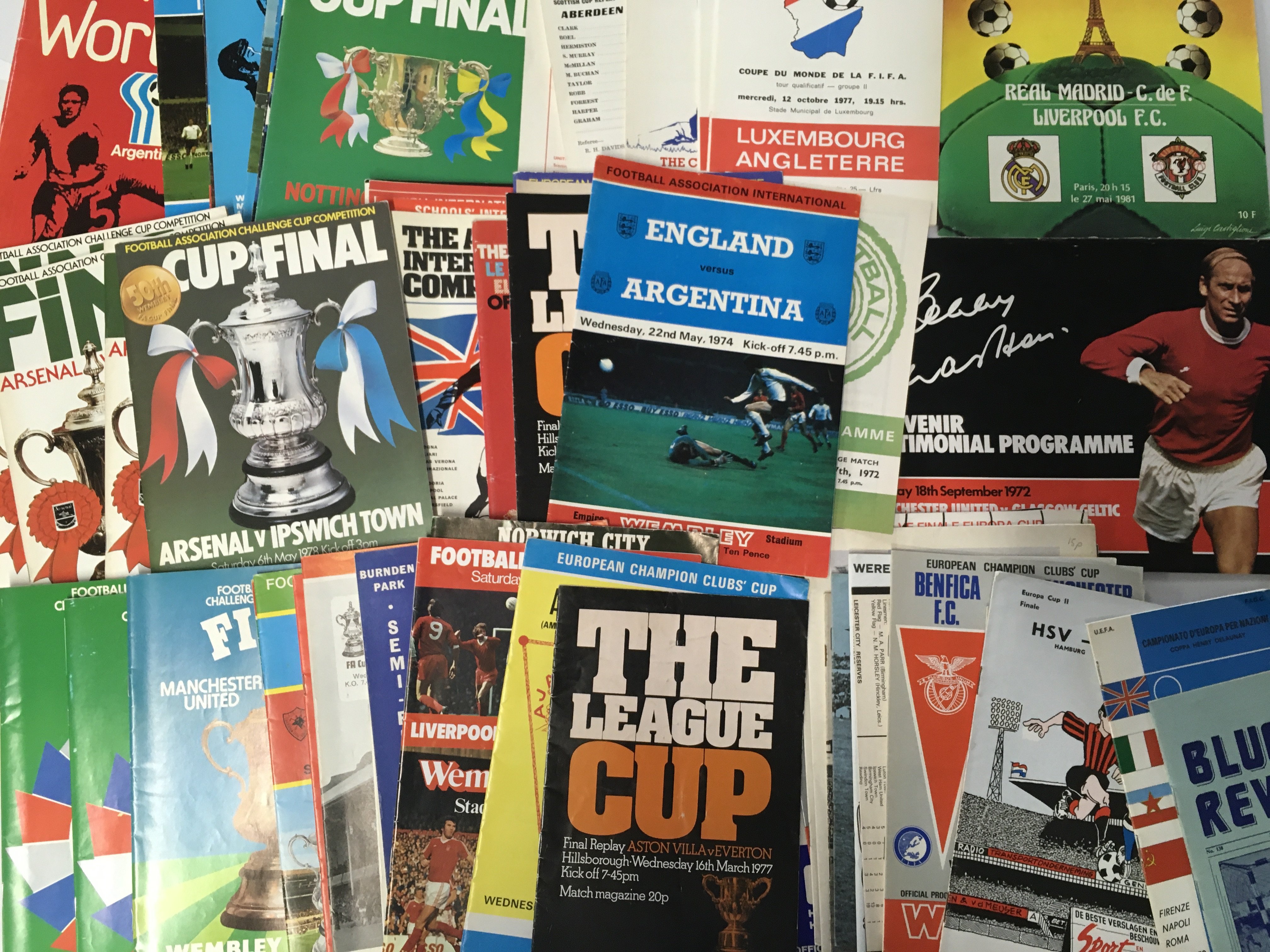 1960s Football Programmes: spanning the whole decade covering most league teams in overall good condition. (est 450)