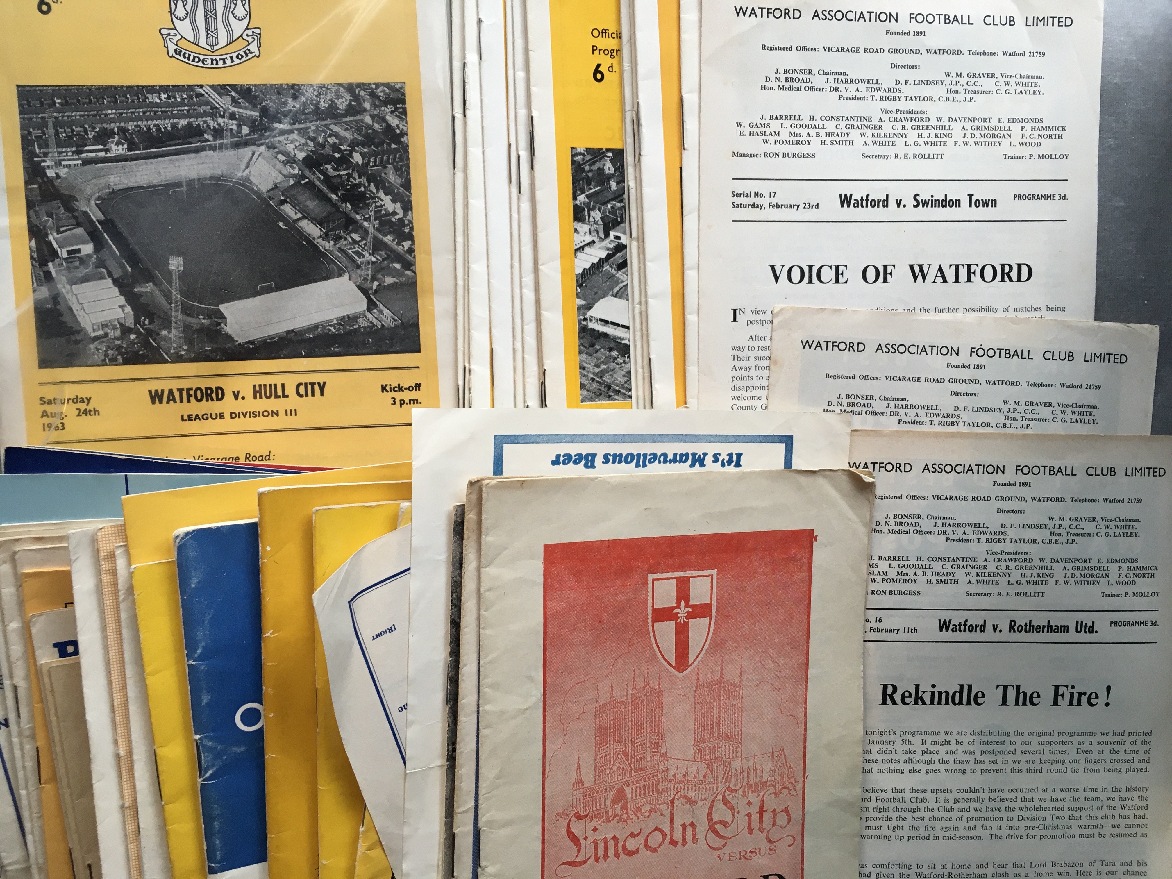 Watford Late 50s + Early 60s Football Programmes: Probably complete home and away from 63/64 including some signed. Notes state there are some postponed and there are definitely some last minute 4 pagers in February 63. Friendlies testimonials late 50s and handbooks included. (Est 90)