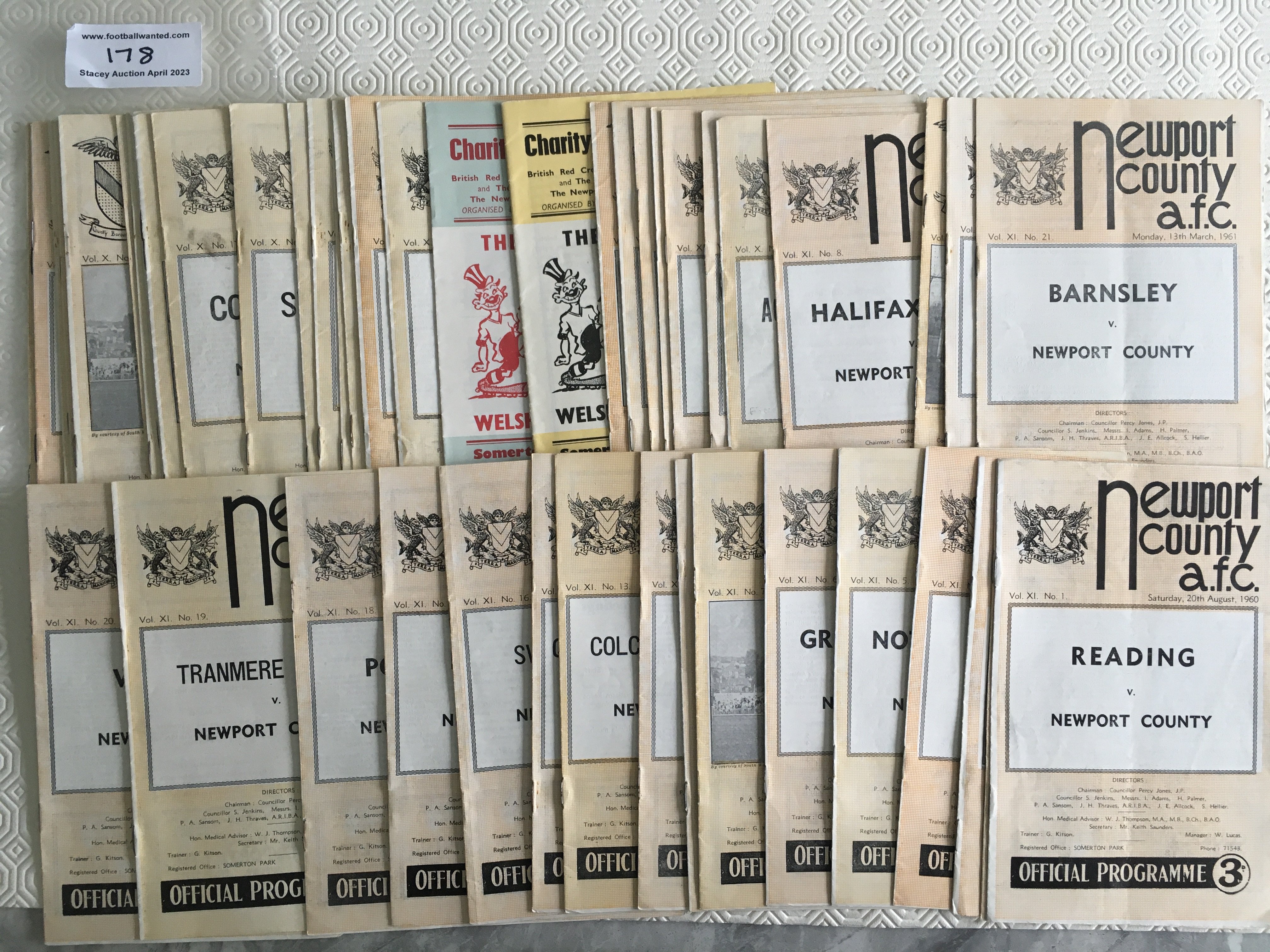 Newport County Home Football Programmes: From 1956 to 1961 to include near complete 59/60 and 60/61. Mainly good with instructions to sell. (52)