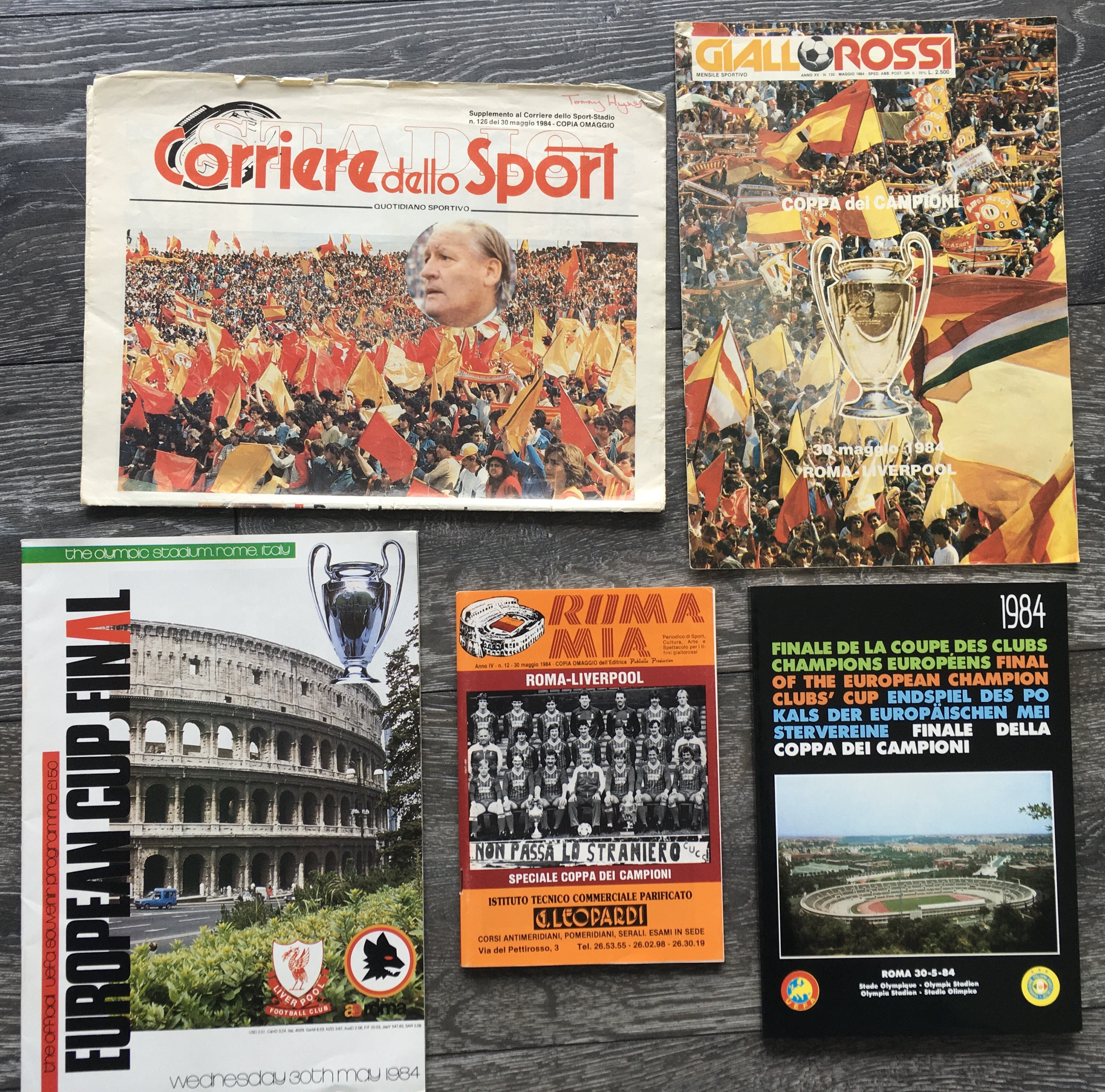 Rare 1984 European Cup Final Football Programmes: Roma v Liverpool match. Excellent condition Roma Mia edition and VIP black book edition plus Giall Rossi edition, Corriere dello Sport edition and official English programme. Excellent. (5)