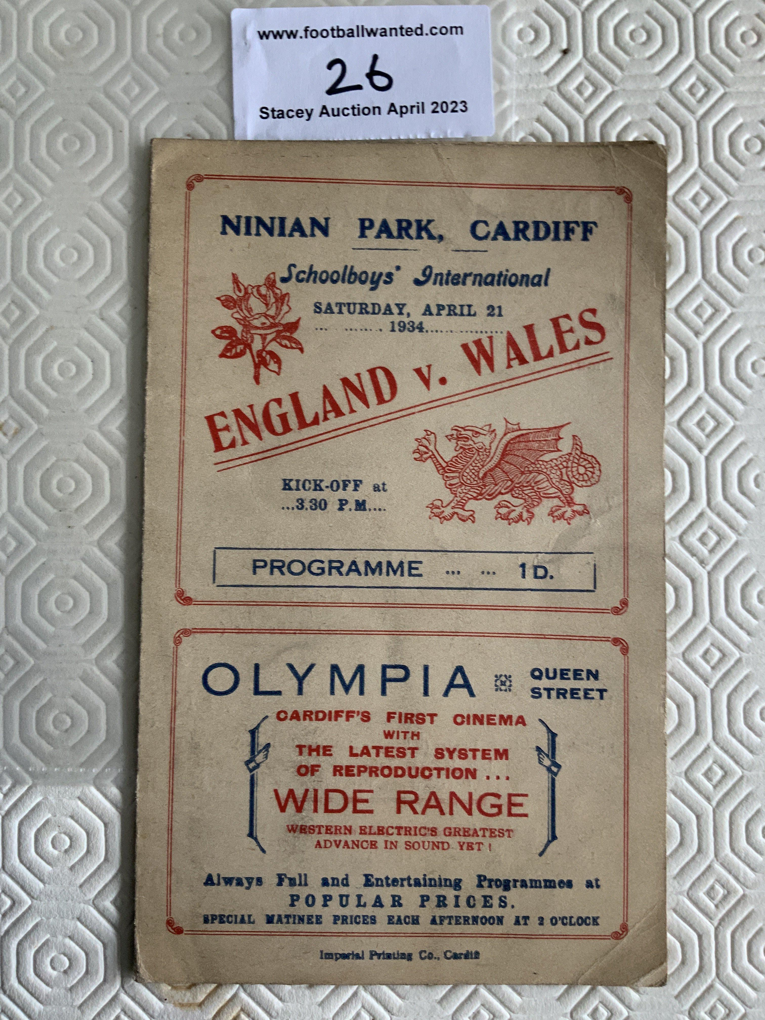 1934 Wales Schools v England Football Programme: Played at Ninian Park on 21 4 1934. Very good 4 page card with no team changes.