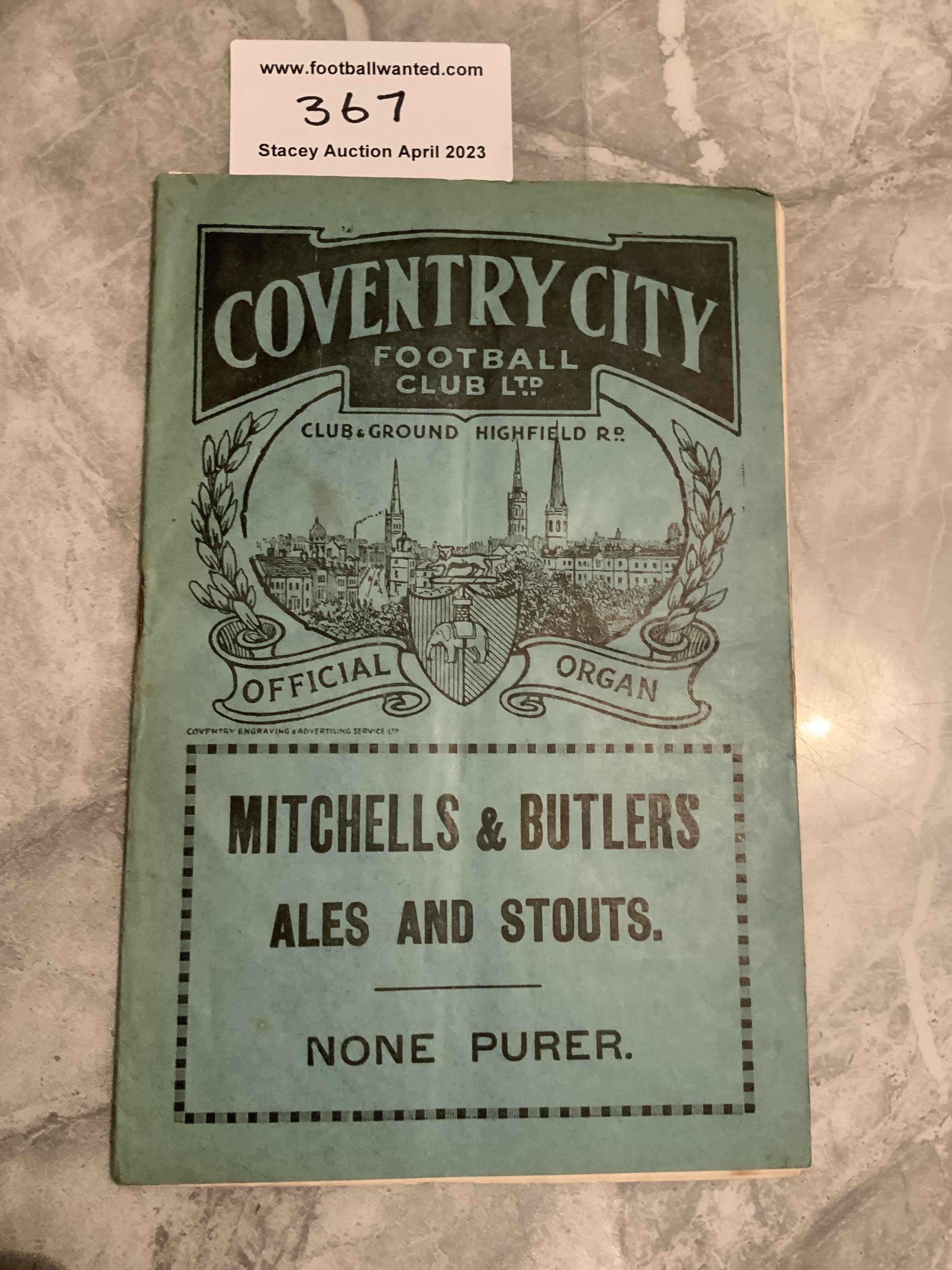 1929 - 1930 Coventry City v Leyton Orient Football Programme: Good condition with no team changes. Light folding and centre page loose due to rusty staple.