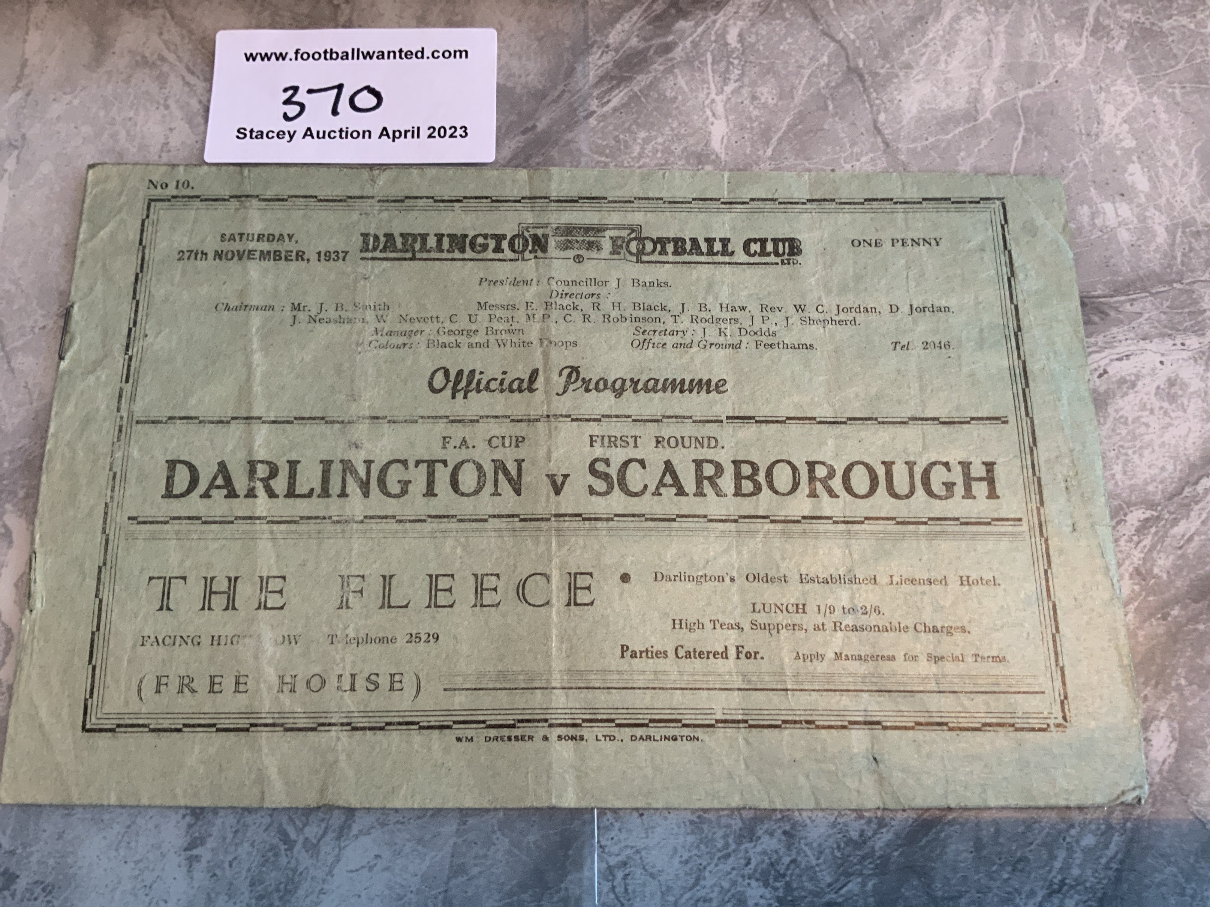 1937 - 1938 Darlington v Scarborough FA Cup Football Programme: Good condition with no team changes. Fold.