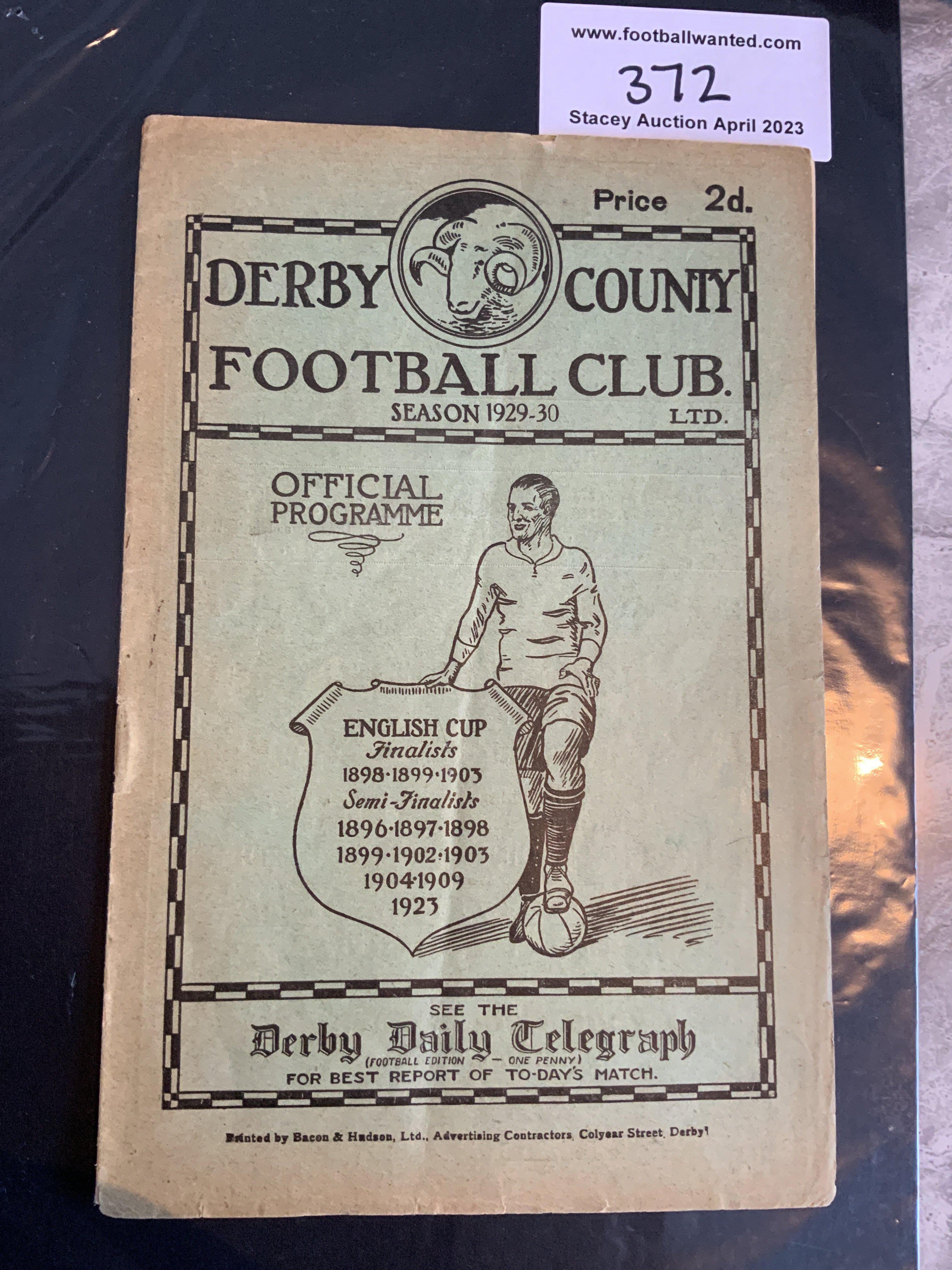 1929 - 1930 Derby County v Newcastle United Football Programme: Good condition with no team changes. A third of the spine is split.