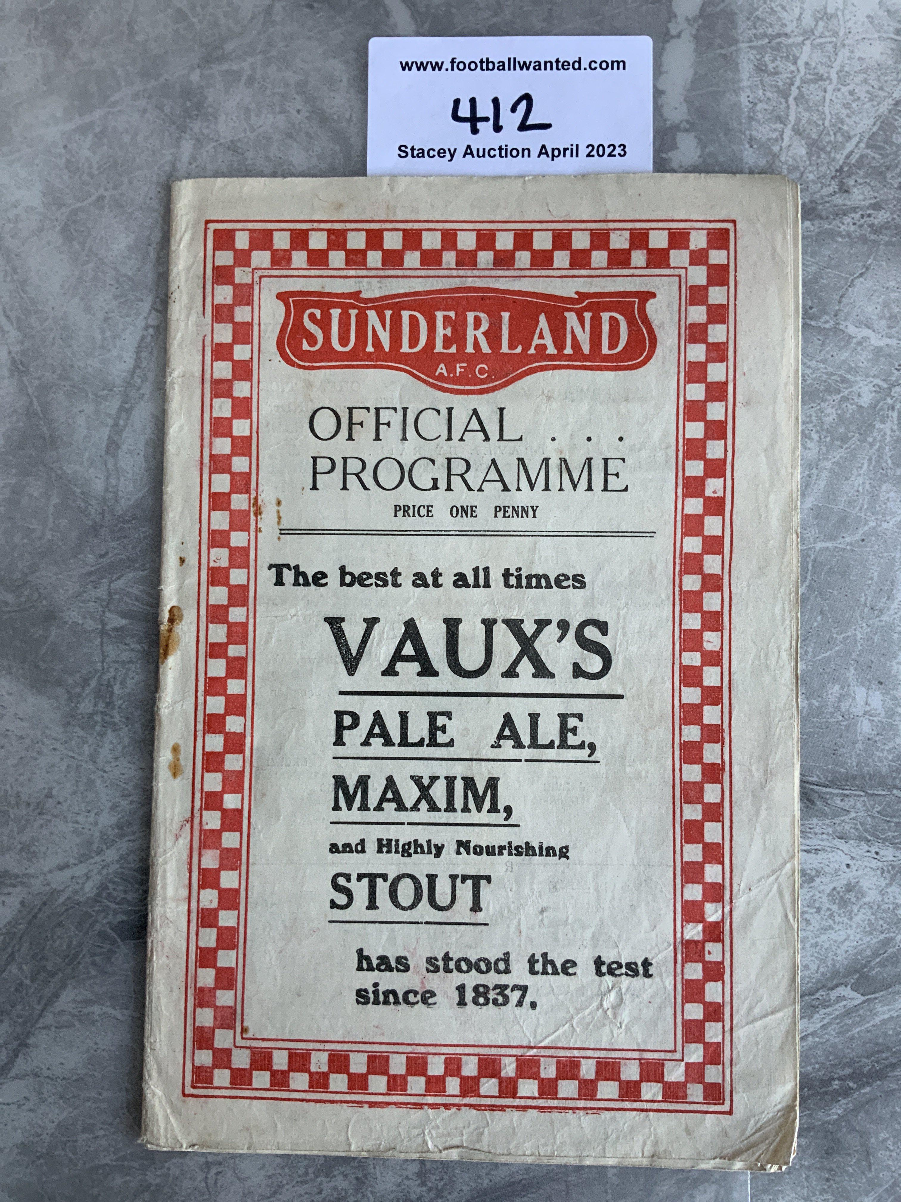 1931 - 1932 Sunderland v Middlesbrough Football Programme: Good condition with no team changes. Rusty staple holding firm.