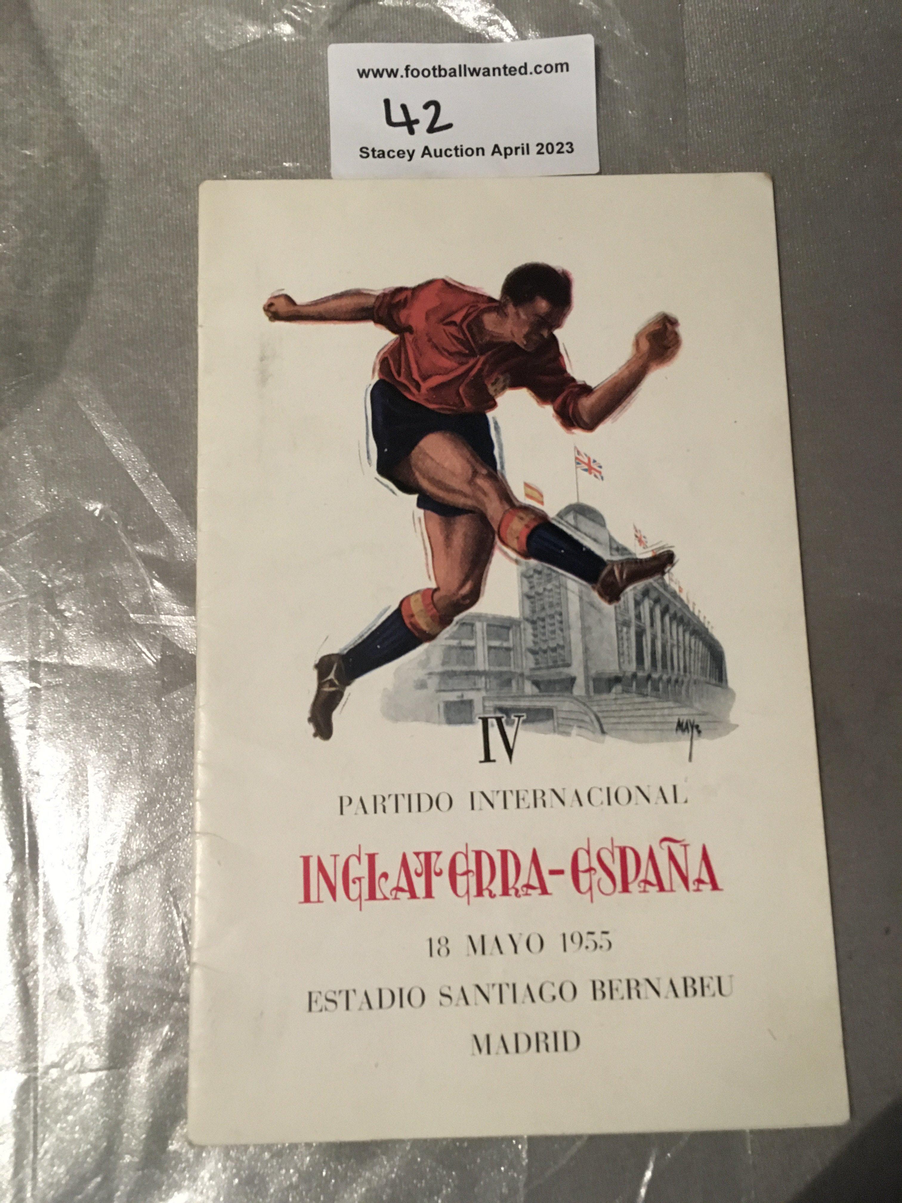 1955 Spain v England Football Programme: Excellent condition programme with no writing. Rarely seen on the market.