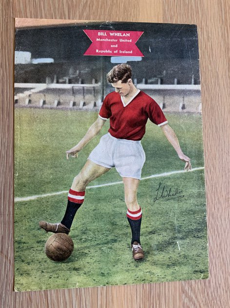Liam Whelan Manchester United Busby Babe Football Picture: A4 size magazine picture from Charles Buchan signed by Munich air disaster victim Whelan.