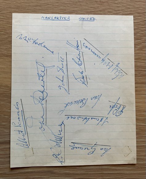 54/55 Manchester United Reserves Signed Autographs: Signed page with 11 of the early Busby Babes. Signatures include Eddie Colman, Bobby Charlton, Noel McFarlane, John Doherty, Albert Scanlon, John Scott, Ian Greaves, Ronnie Cope, Derek Hawksworth, Ivan Beswick and Wilf McGuiness.