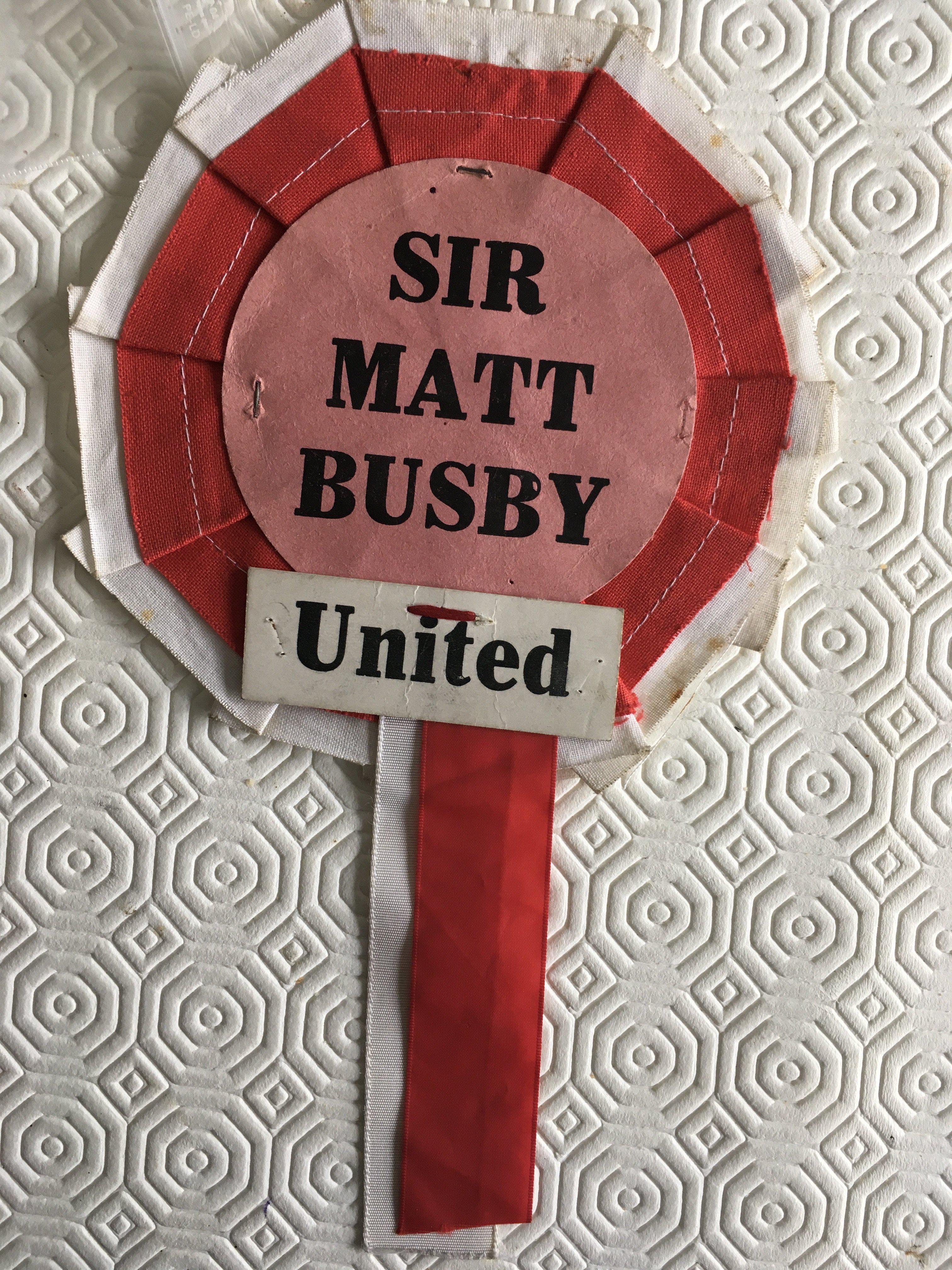 Matt Busby Signed Manchester United Headed Paper: Manchester United headed paper with the only message being To John Milton best wishes Matt Busby in blue biro. C/W a rosette stating Sir Matt Busby United.