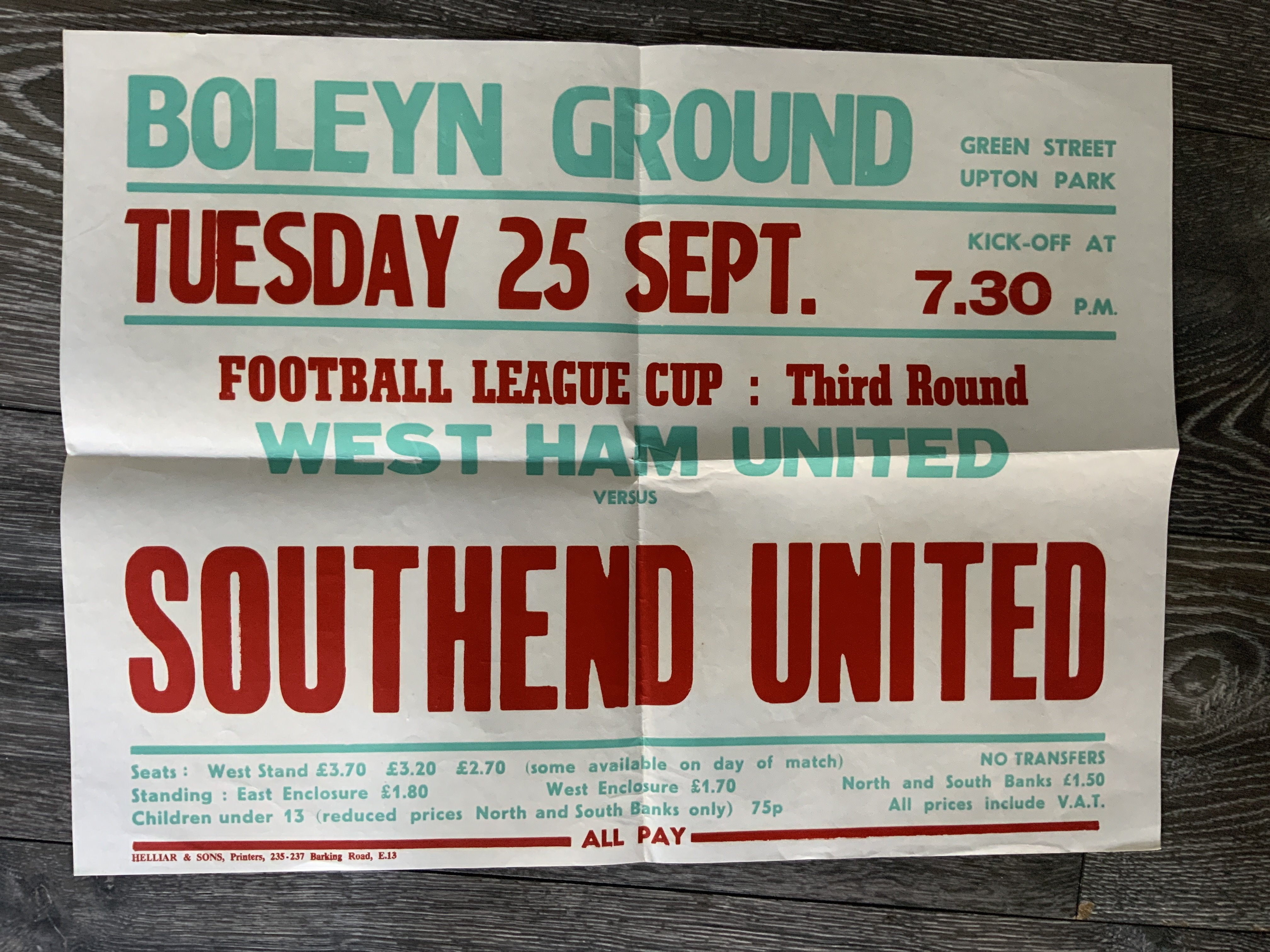 79/80 West Ham v Southend United Football Poster: Excellent condition folded into 4 measuring 20 x 15 inches. League Cup 3rd round dated 25 9 1979.