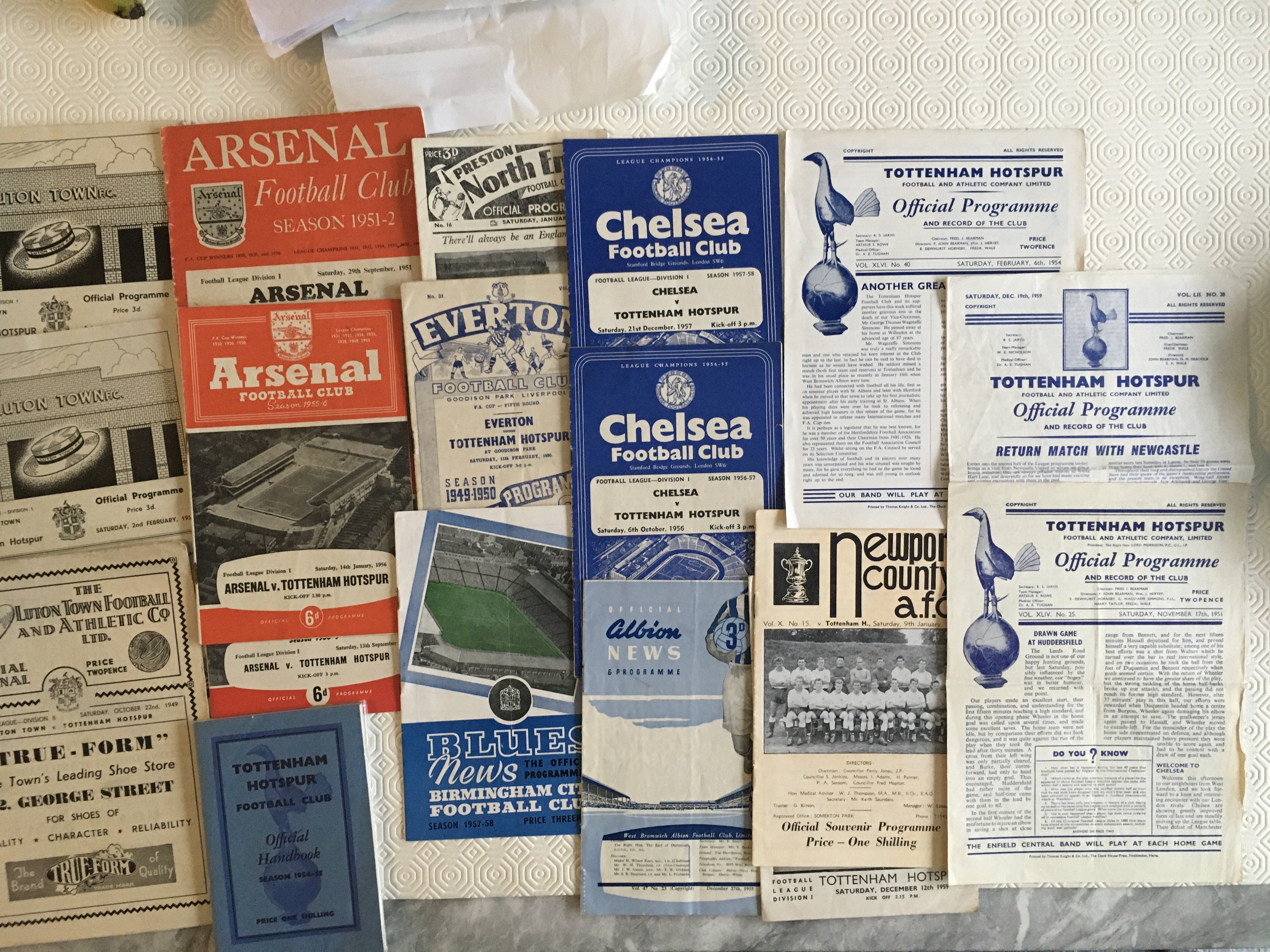 Tottenham Away Football Programmes: 49/50 Everton FA Cup, Luton, 52/53 Preston then mostly later 50s with some London clubs. C/W 3 homes including 51/52 Huddersfield and a 54/55 handbook. Good. (34)