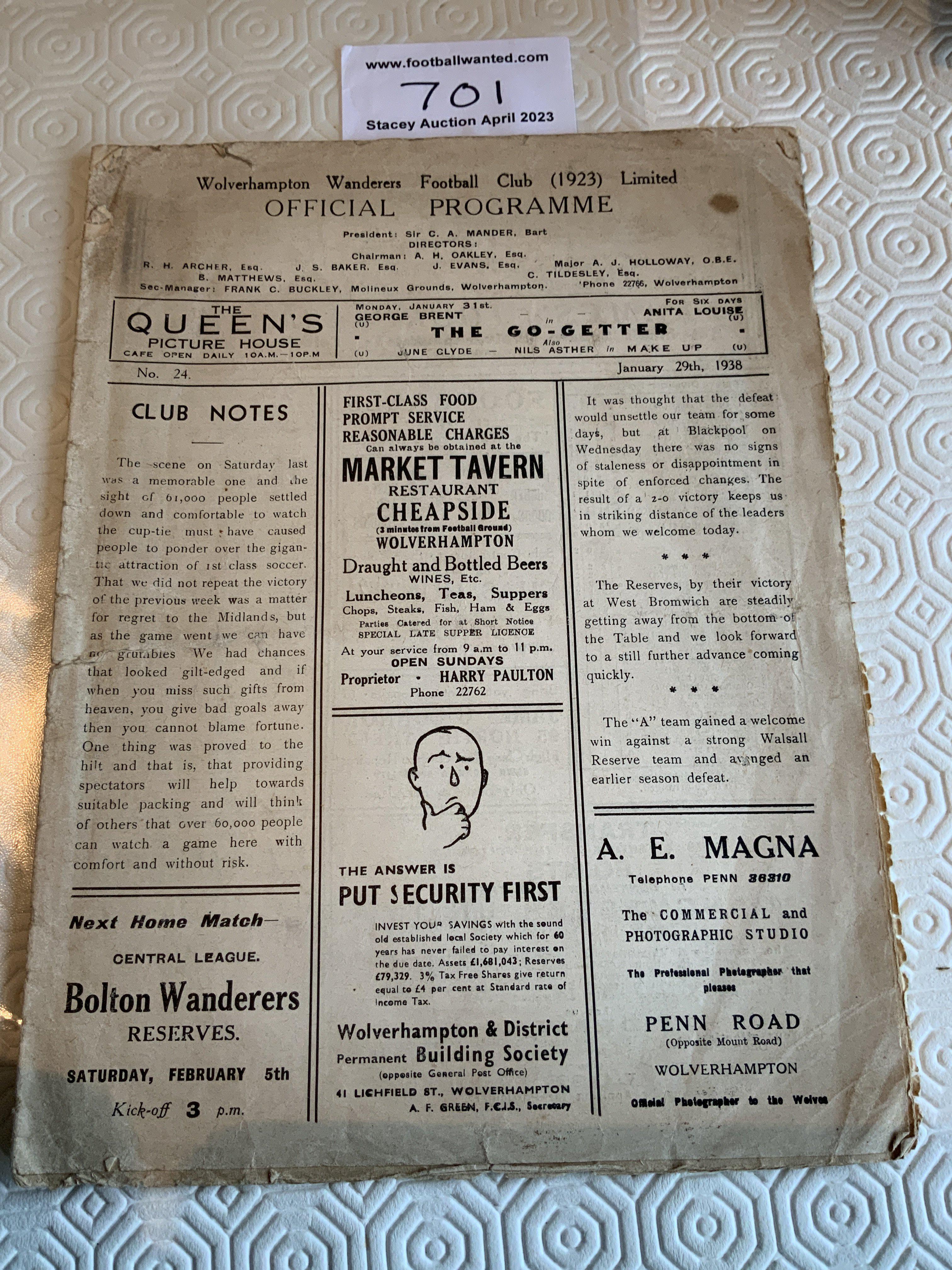 37/38 Wolves v Brentford Football Programme: League match of the top two at the time on 29 1 1938. Covers missing and tear to staple area. No team changes.