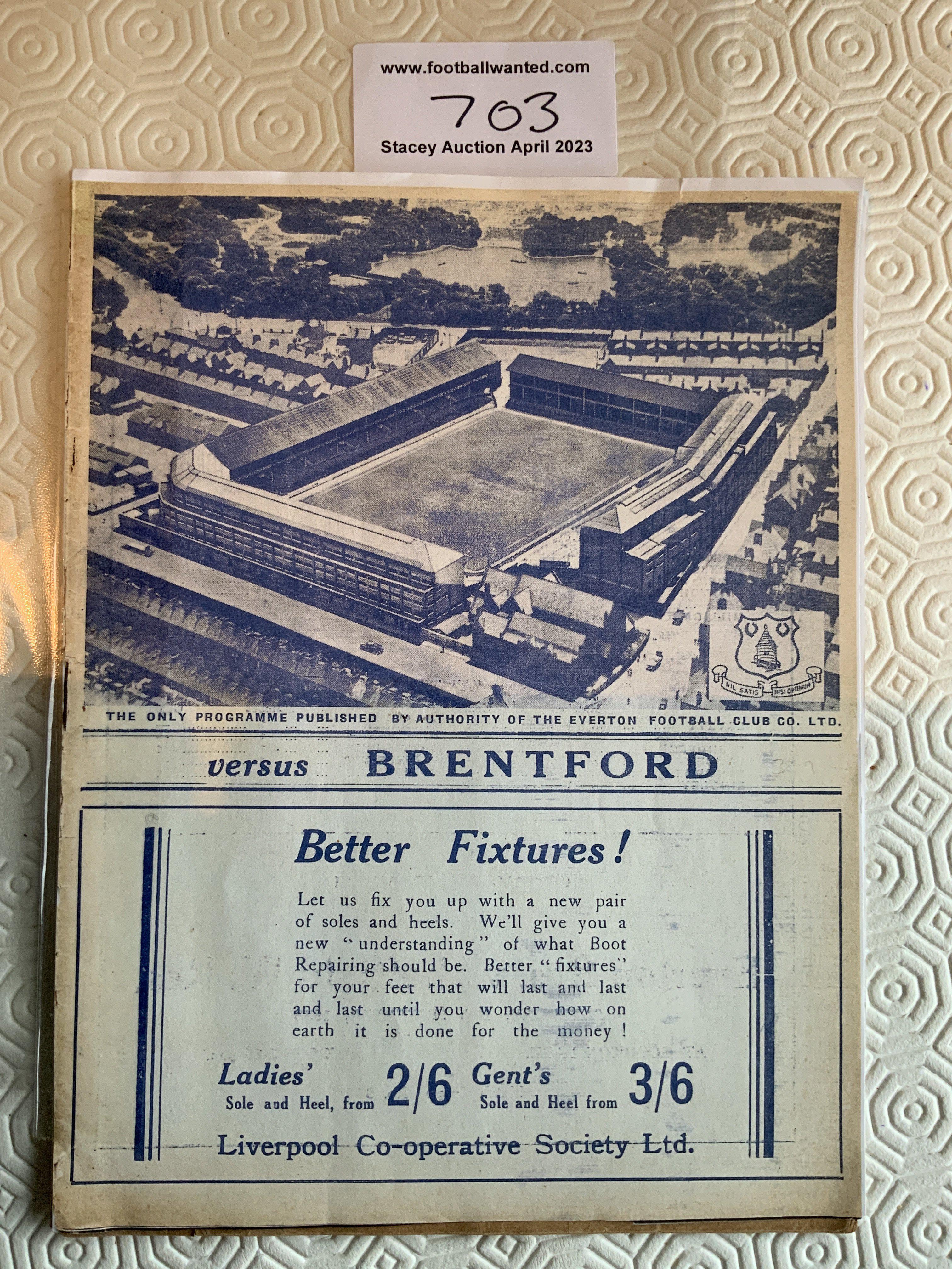 39/40 Everton v Brentford Football Programme: Rare defunct season dated 26 8 1939. Sadly covers are photo copies with inside pages blank. No team changes.