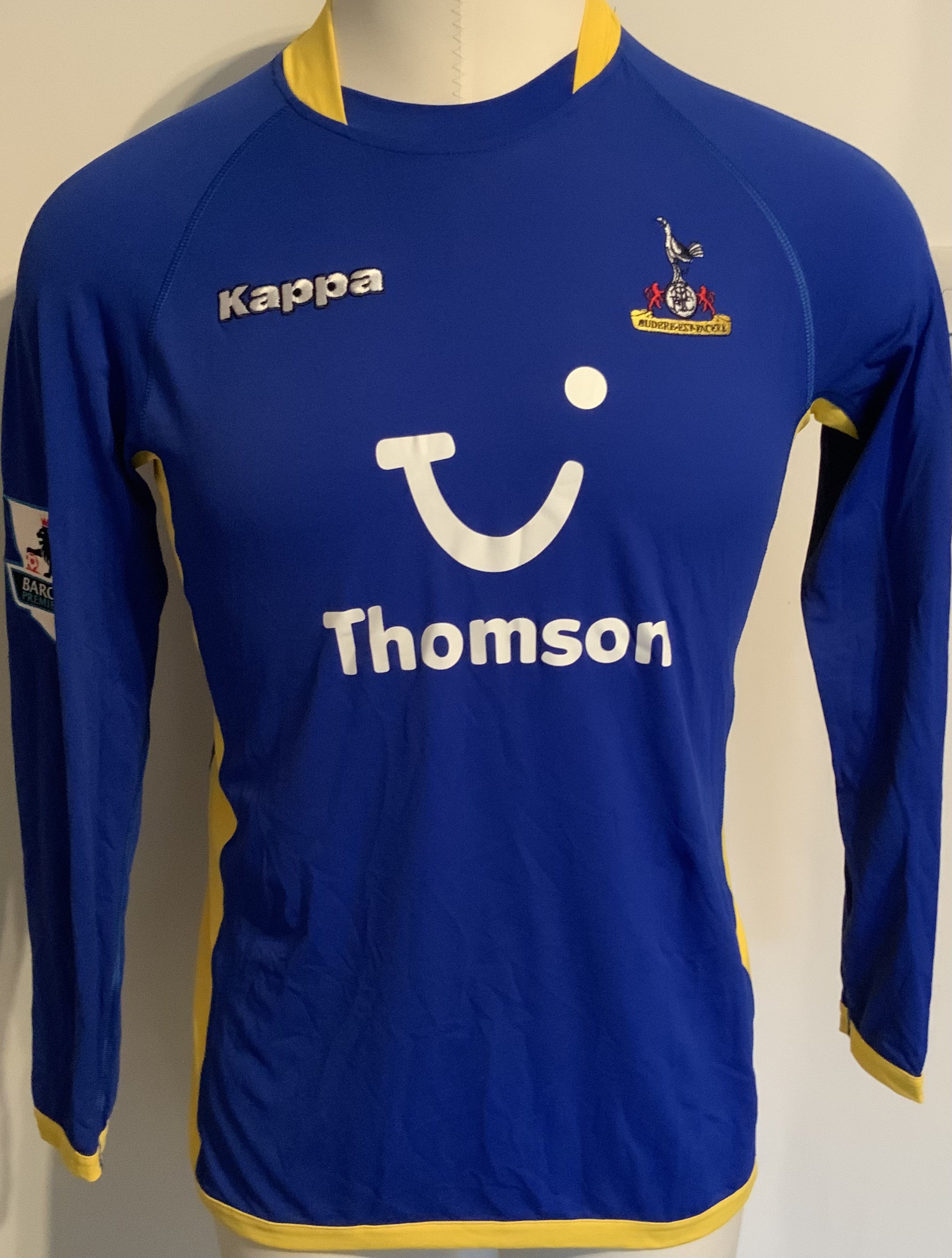 Tottenham 2005 - 2006 Match Issued Football Shirt: 3rd kit long sleeve with Premiership badging to arms and number 10 Keane to rear where Robbie has signed.