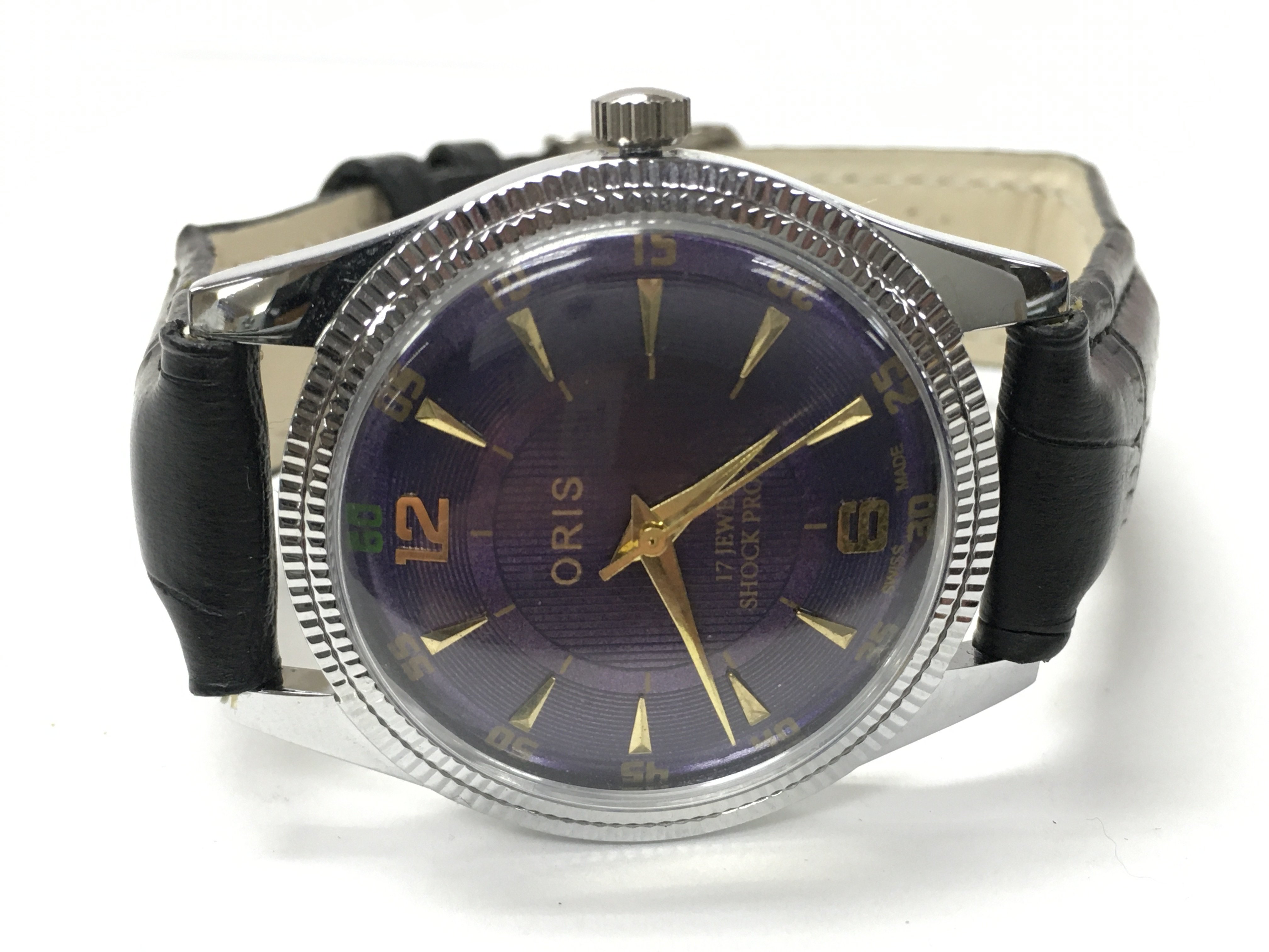 A vintage refurbished Oris sports watch, 36mm case. Seen working. Postage category A