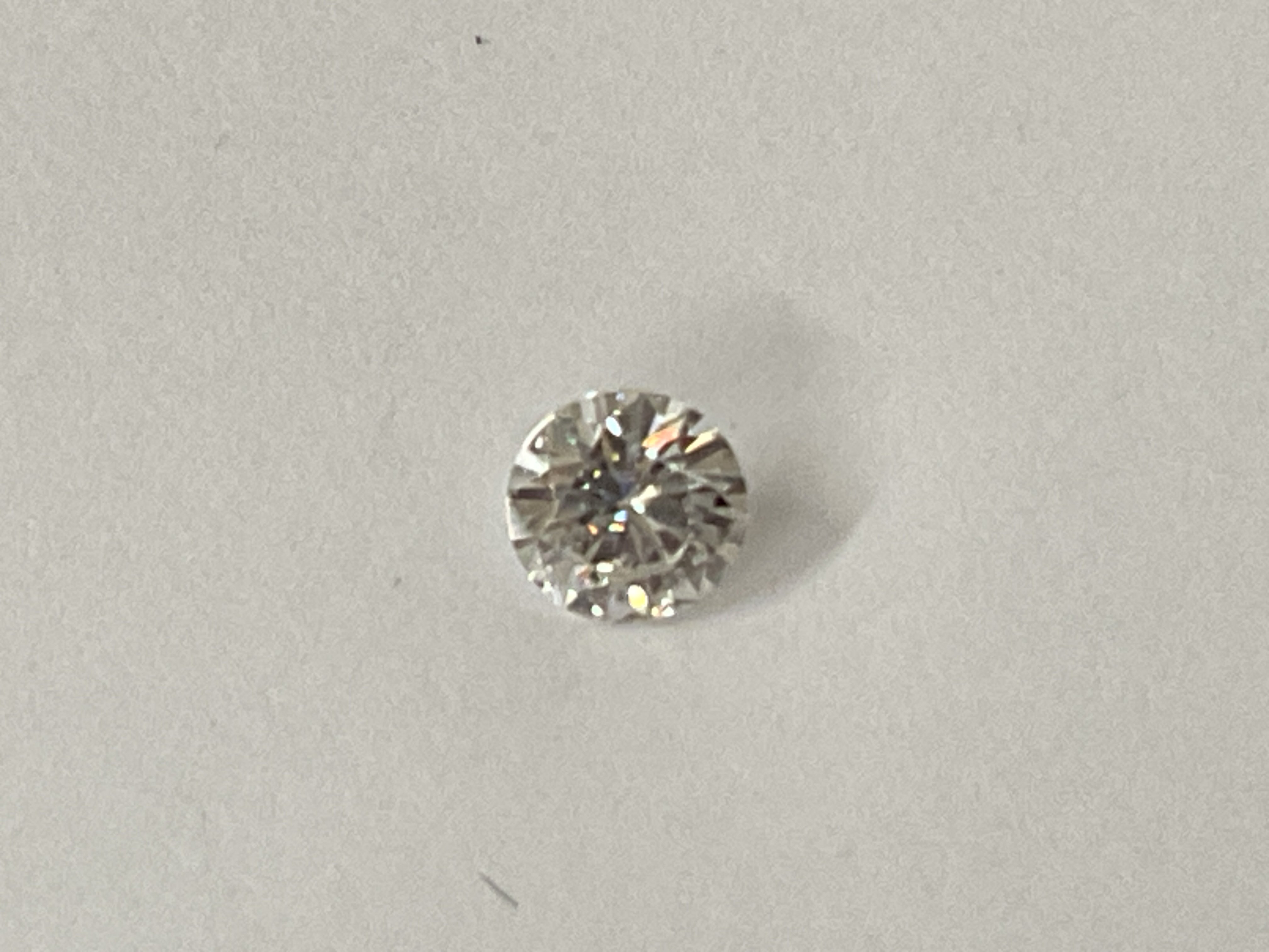 Loose maisonette gemstone, 0.15ct. Postage category A.