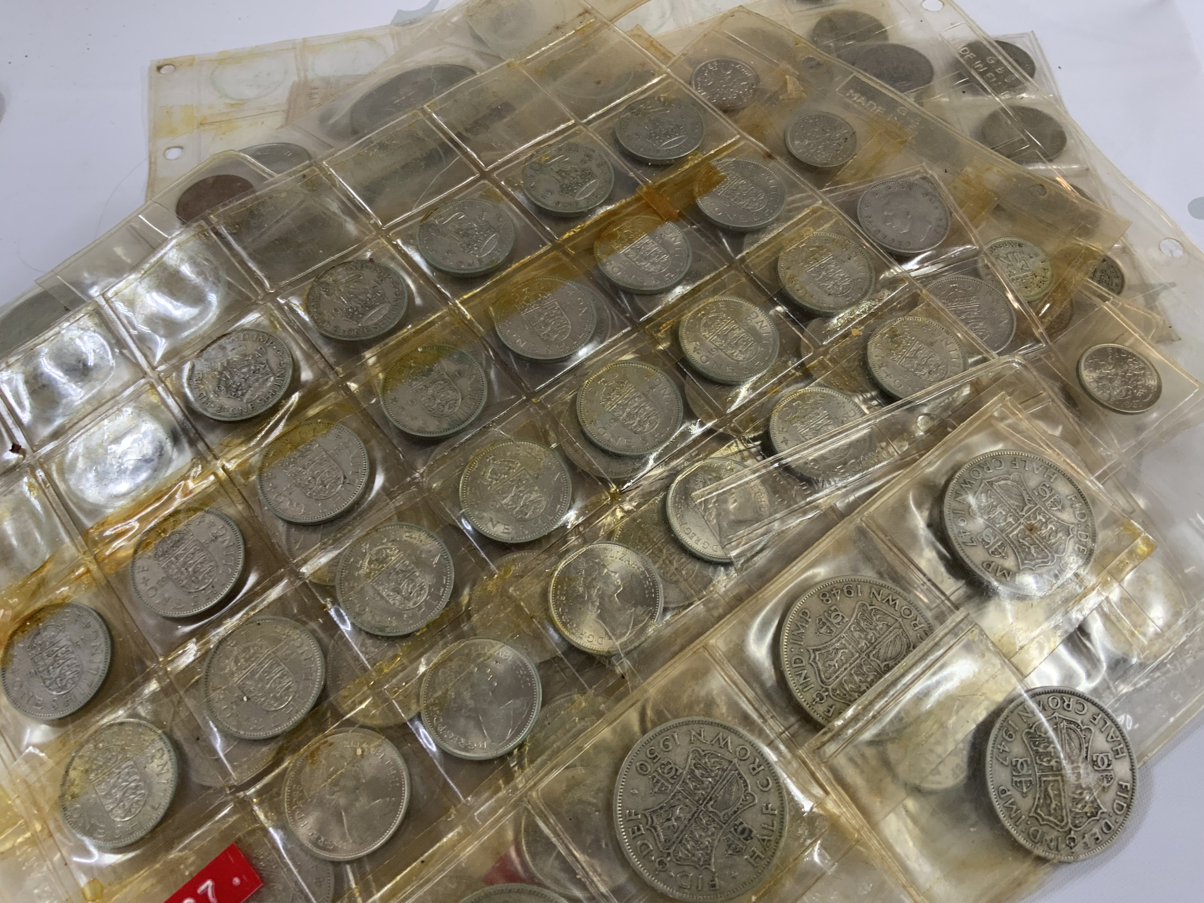 A collection of various British coinage (D)