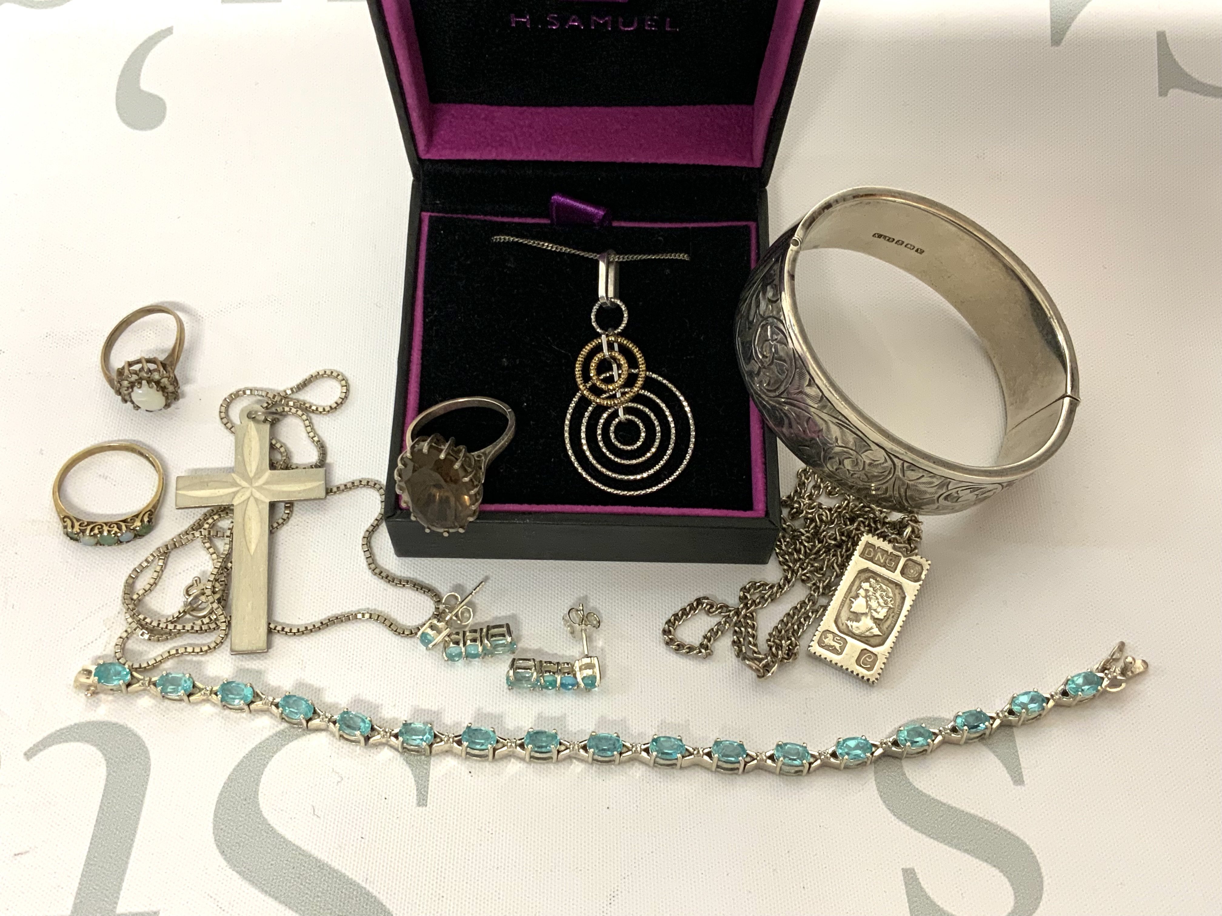 A small collection of silver and stone set jewellery etc. (A)