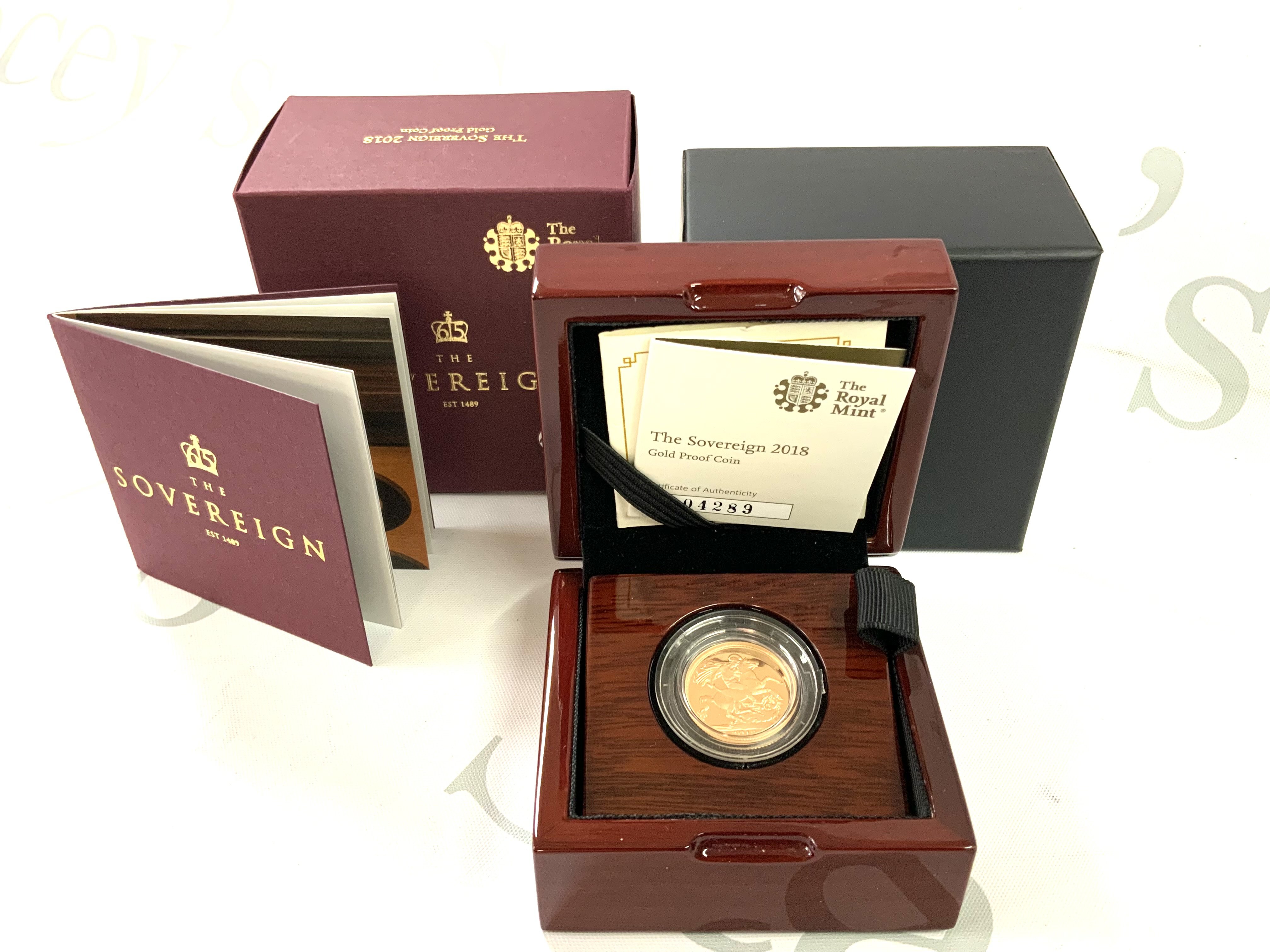 Royal Mint issue Elizabeth II 2018 full sovereign. (A)