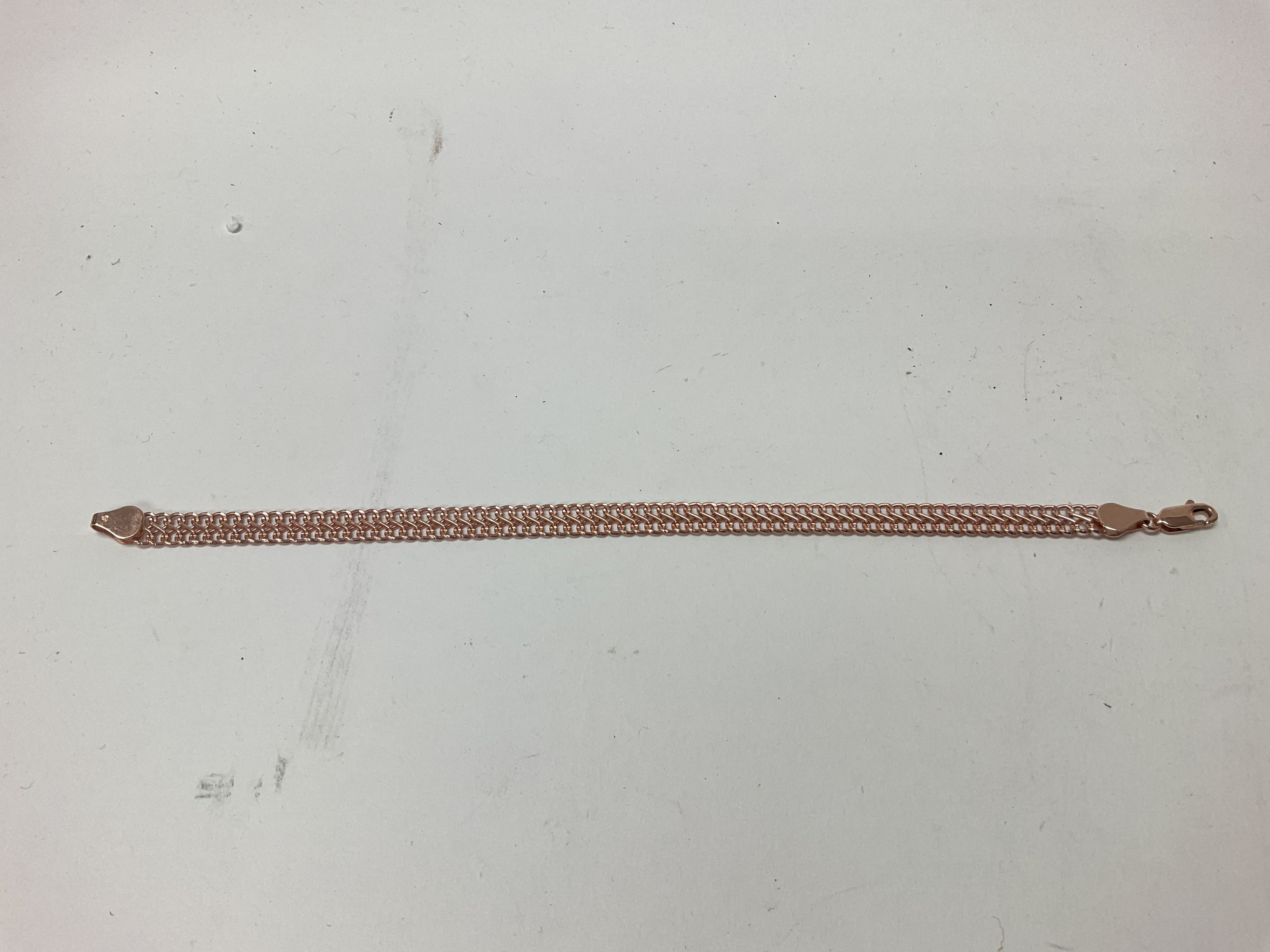 A 9ct rose gold bracelet. Approx weight 3.55 grams.