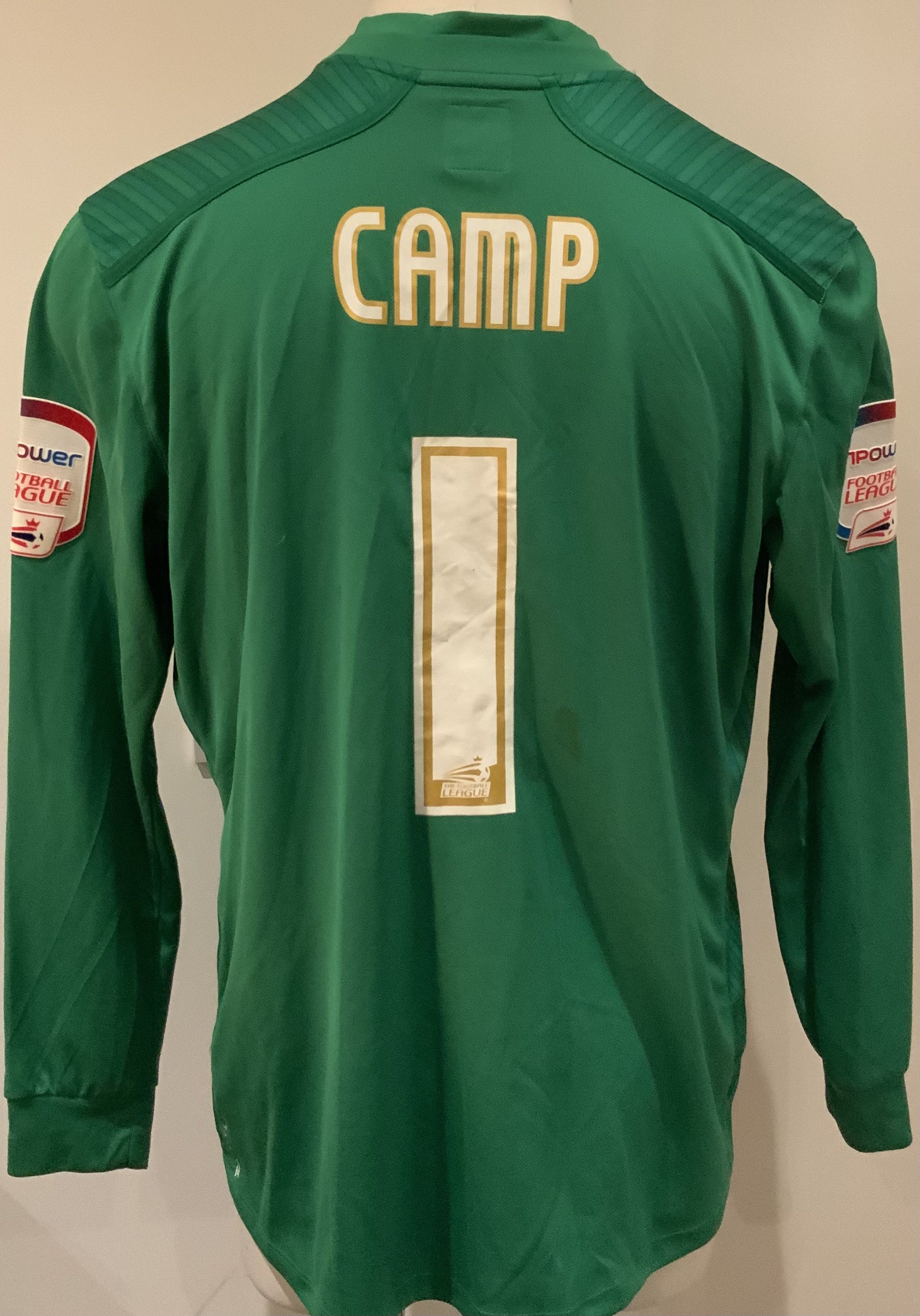 Nottingham Forest 2012 - 2013 Match Issued Football Shirt: Green long sleeve goalkeeper shirt with NPower League badge to sleeves. Camp 1 to rear. Shirt is unwashed. 