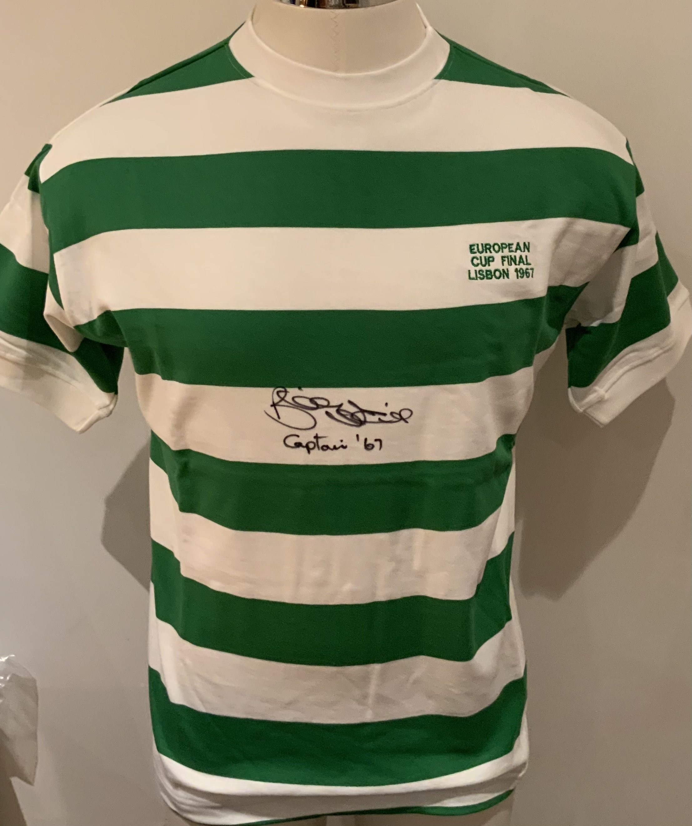 Celtic 1967 European Cup Final Signed Replica Shirt: Signed to front by winning captain Billy McNeill. COA from reputable source. 