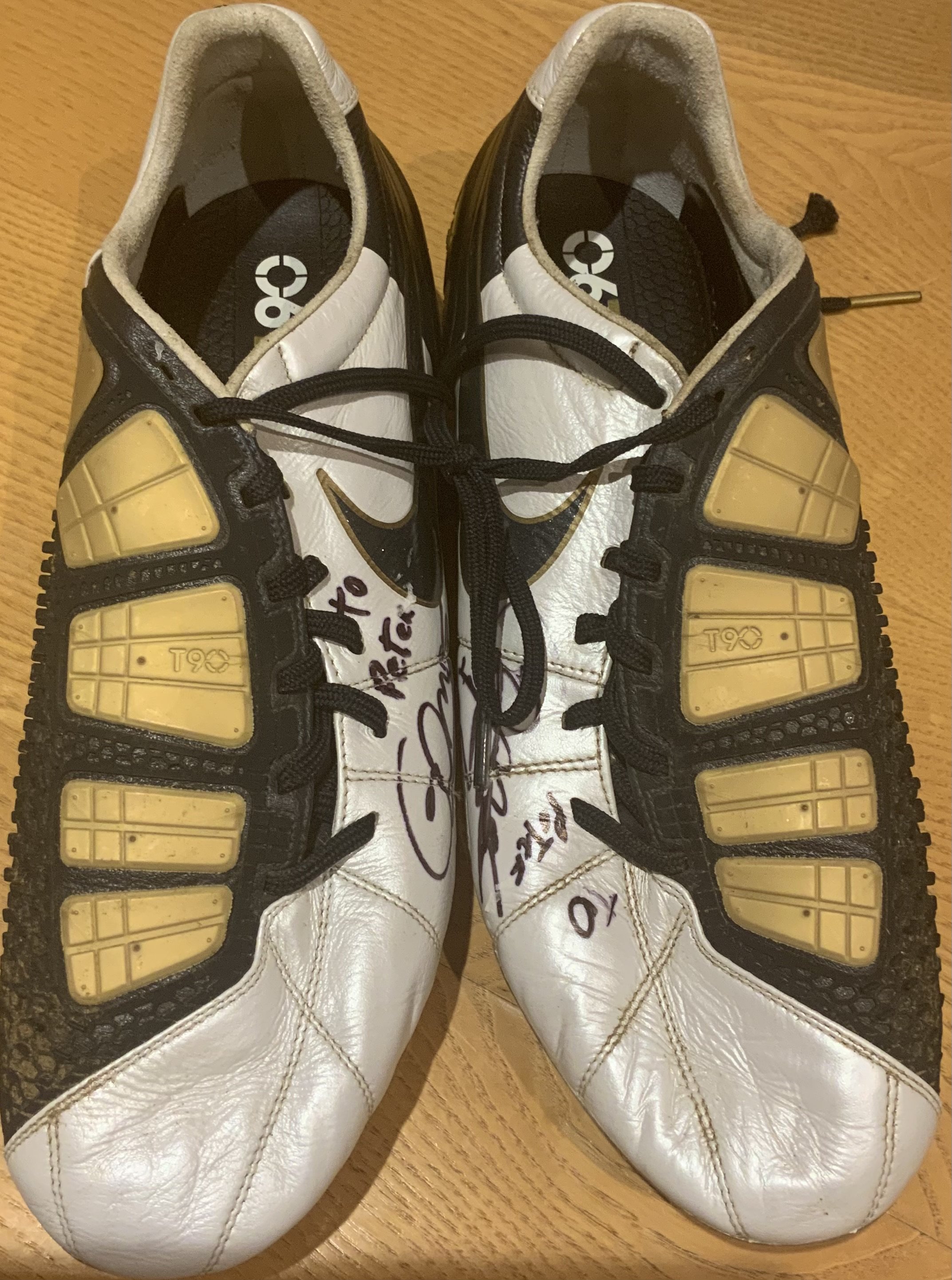 Tottenham Match Worn Gomes Signed Football Boots: Both Nike T90 boots signed by player with dedication. 