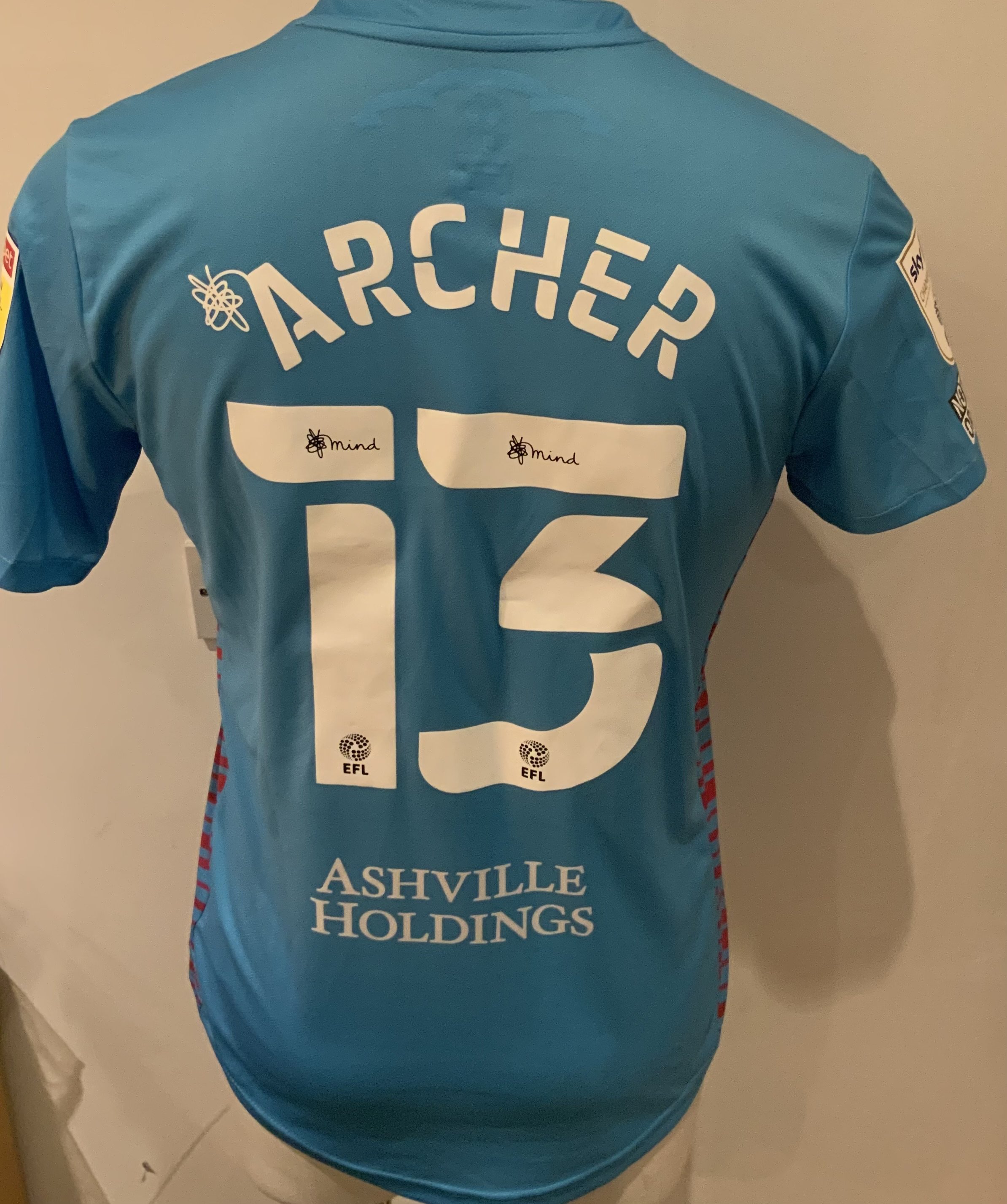 QPR 2021 - 2022 Match Issued Football Shirt: Blue short sleeve goalkeepers shirt with Sky Bet badging to sleeves. Archer 13 to rear. 