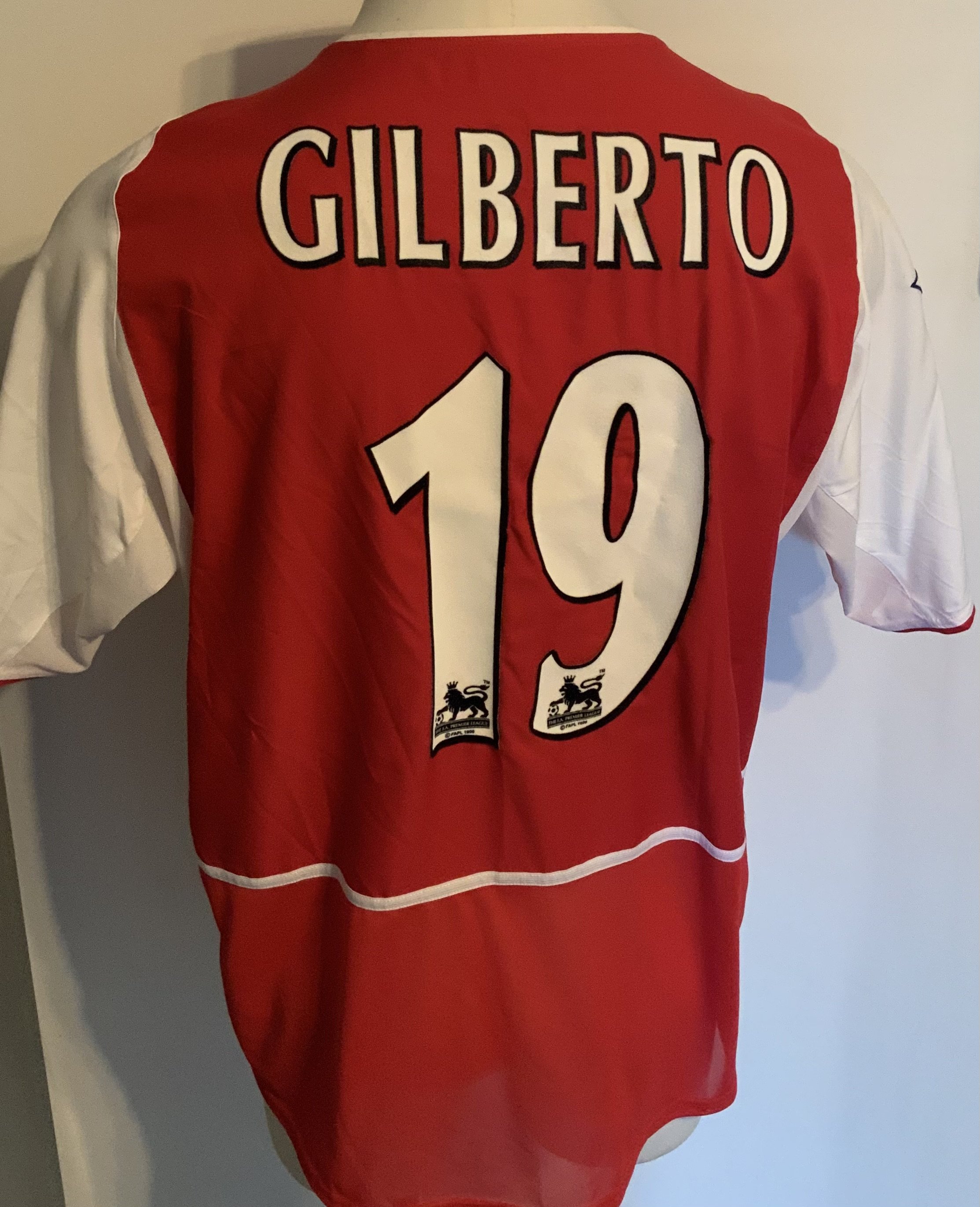 Arsenal 2002 - 2003 Home Match Worn Football Shirt: Red and white short sleeve  Nike shirt with Premier League Champions badging to sleeves. Gilberto 19 to rear.
