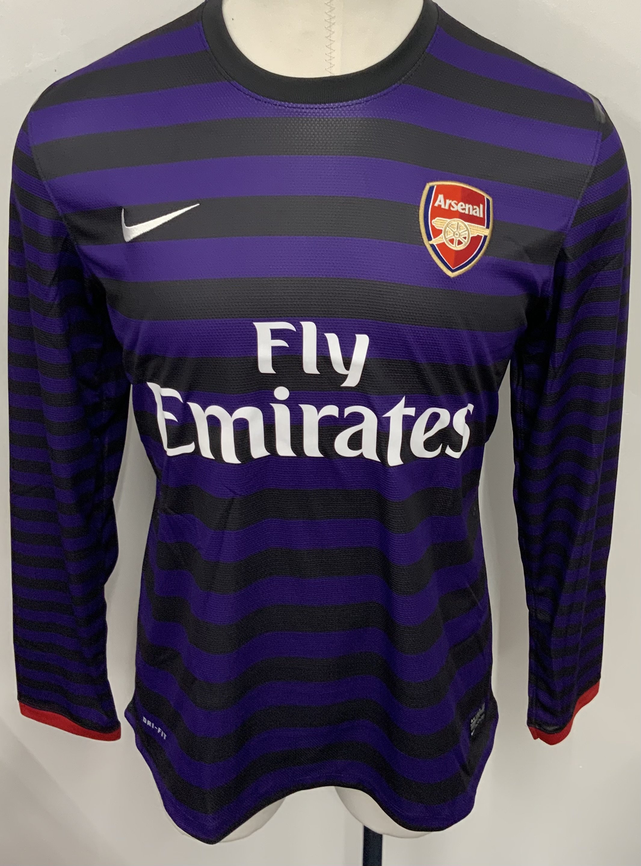 Arsenal 2012 - 2013 Away Match Prepared Football Shirt: Purple long sleeve Nike shirt with Diaby 2 to rear. No sleeve badging. 
