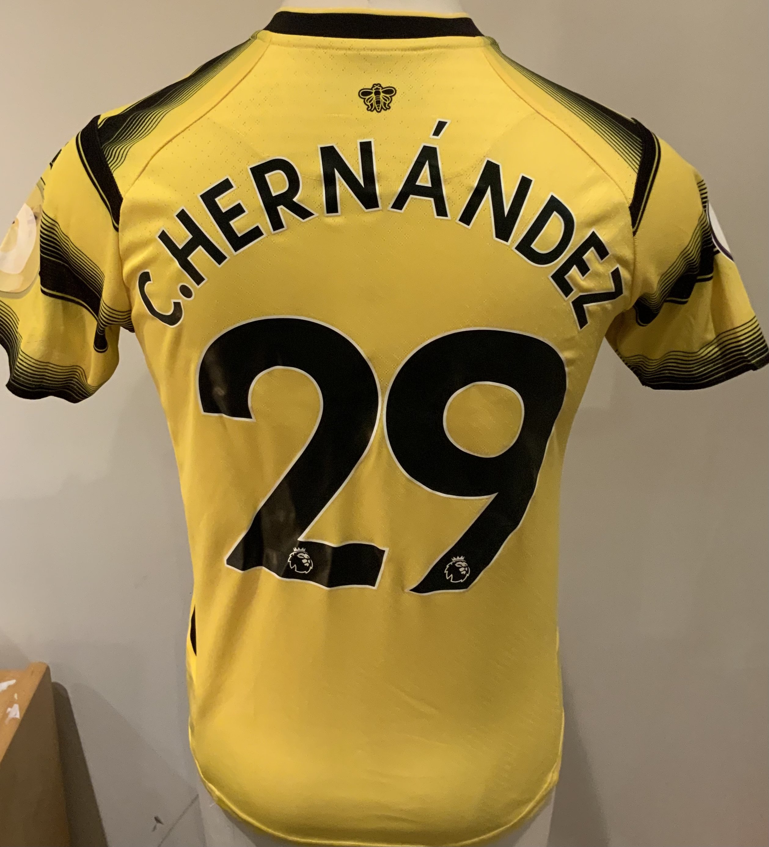 Watford 2021 - 2022 Match Worn Football Shirt: Black and yellow short sleeve shirt with Premier League badge to sleeves. C Hernandez 29 to rear. Worn v Tottenham on 1 January 2022 when player was a second half substitute. 