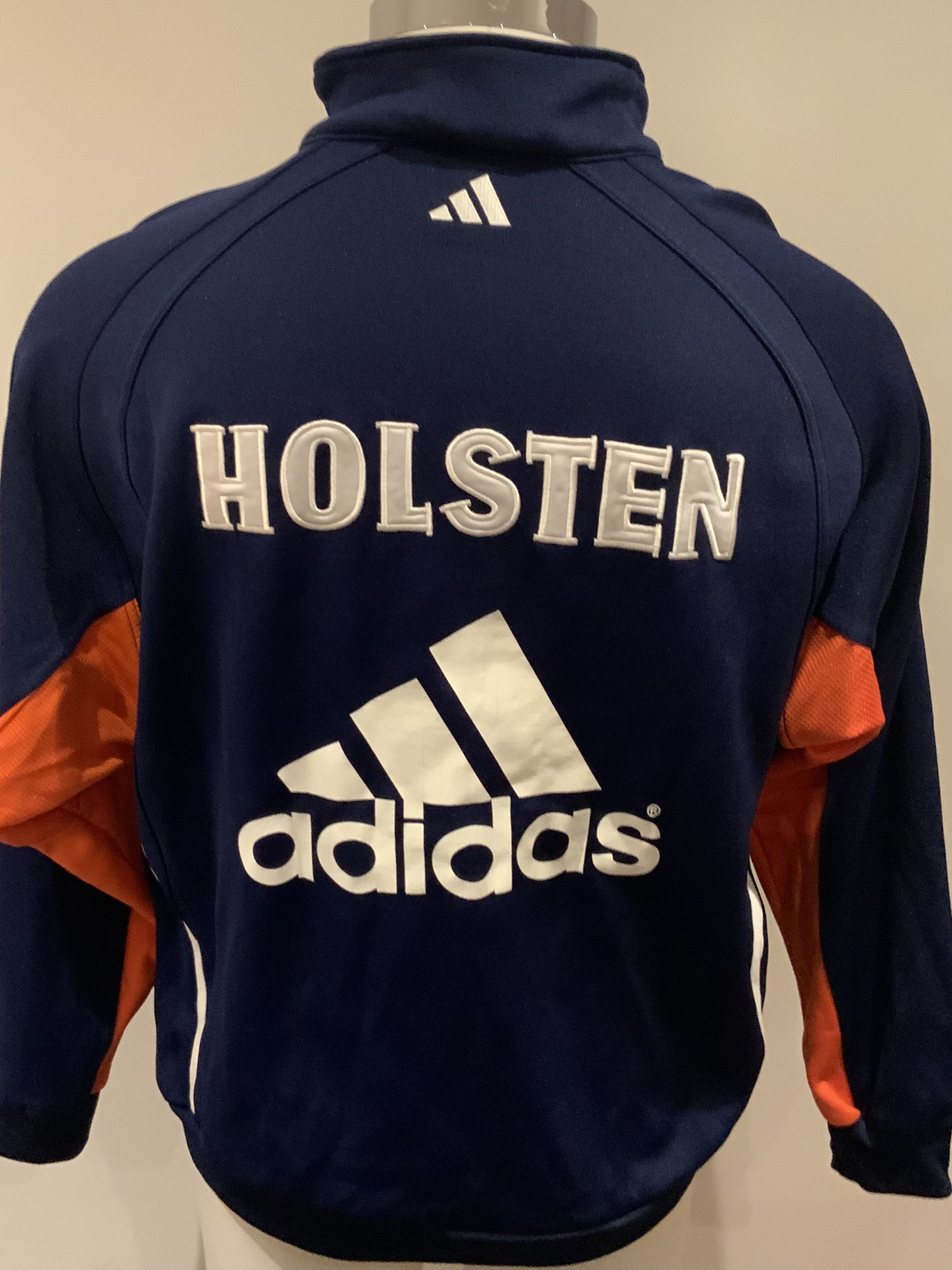 Tottenham 2000 - 2001 Football Players Training Kit: Number 9 used by Les Ferdinand. Comprises of tracksuit top and bottoms that have been cut short. (2)