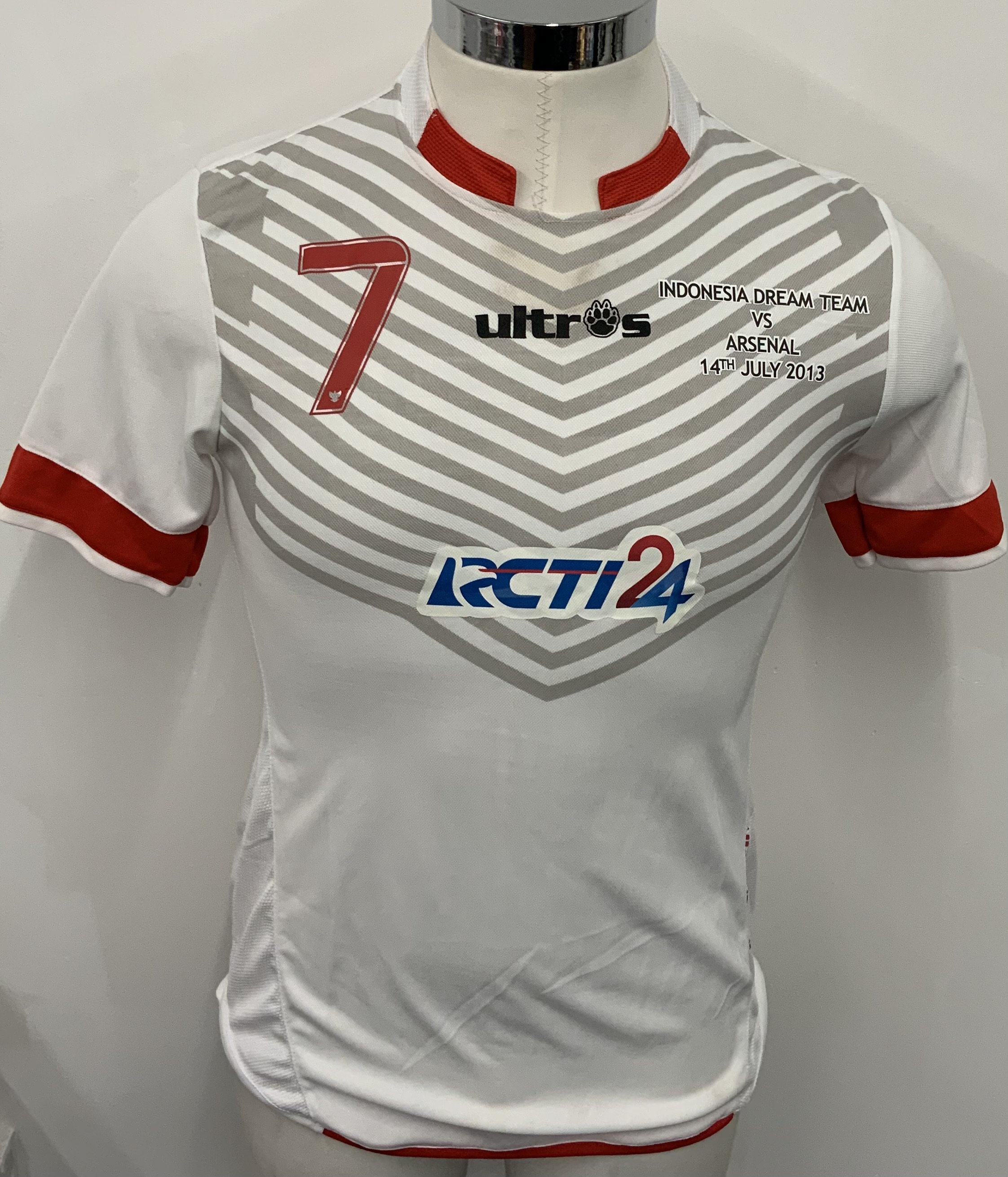 Indonesia 2013 - 2014 Match Worn Football Shirt: White short sleeve shirt. Number 7 Salossa. Worn in a friendly fixture v Arsenal on 14 July 2013.
