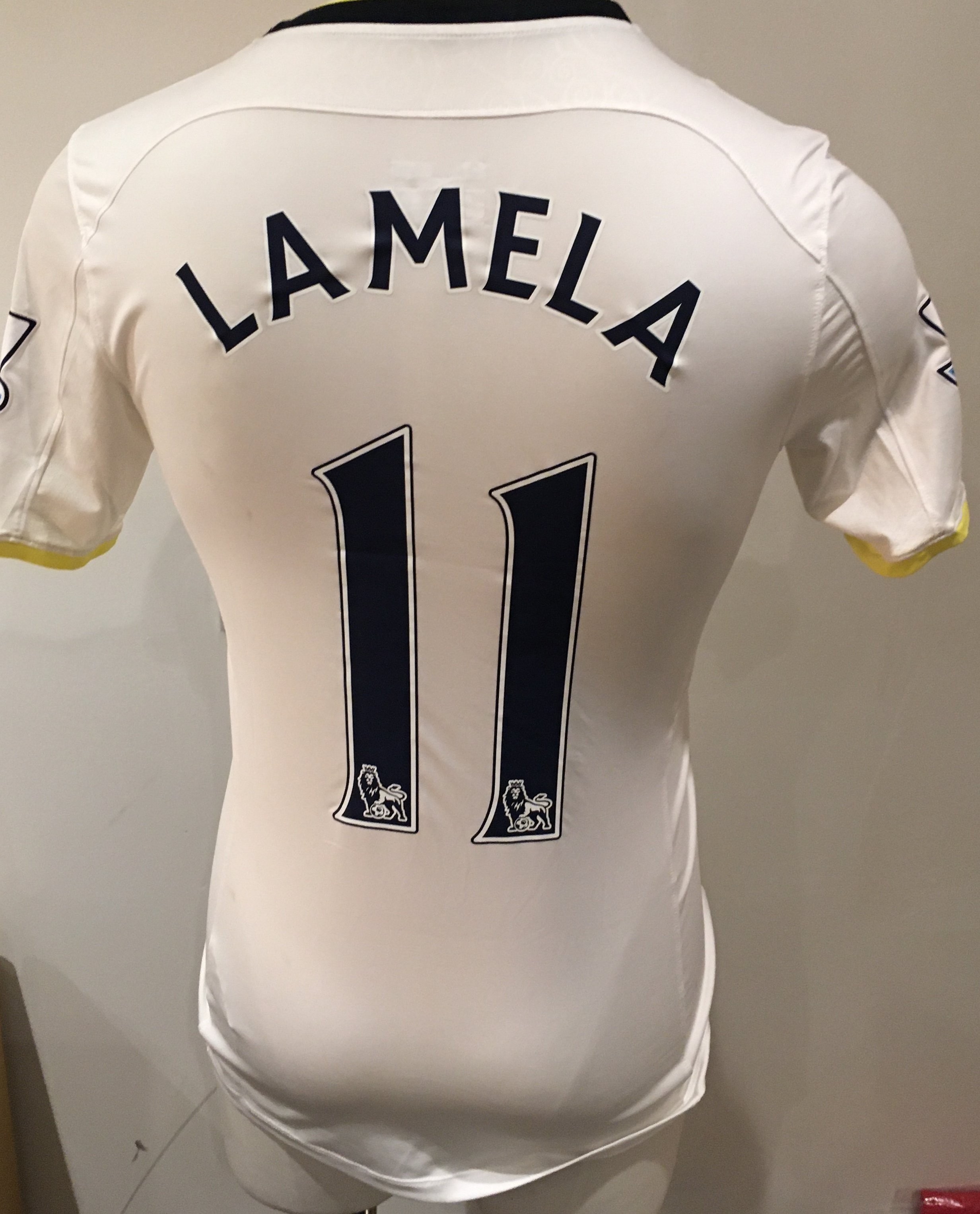 Tottenham 2014 - 2015 Match Worn Football Shirt: White short sleeve shirt with Premier League badging to sleeves Lamela 11 to rear. 