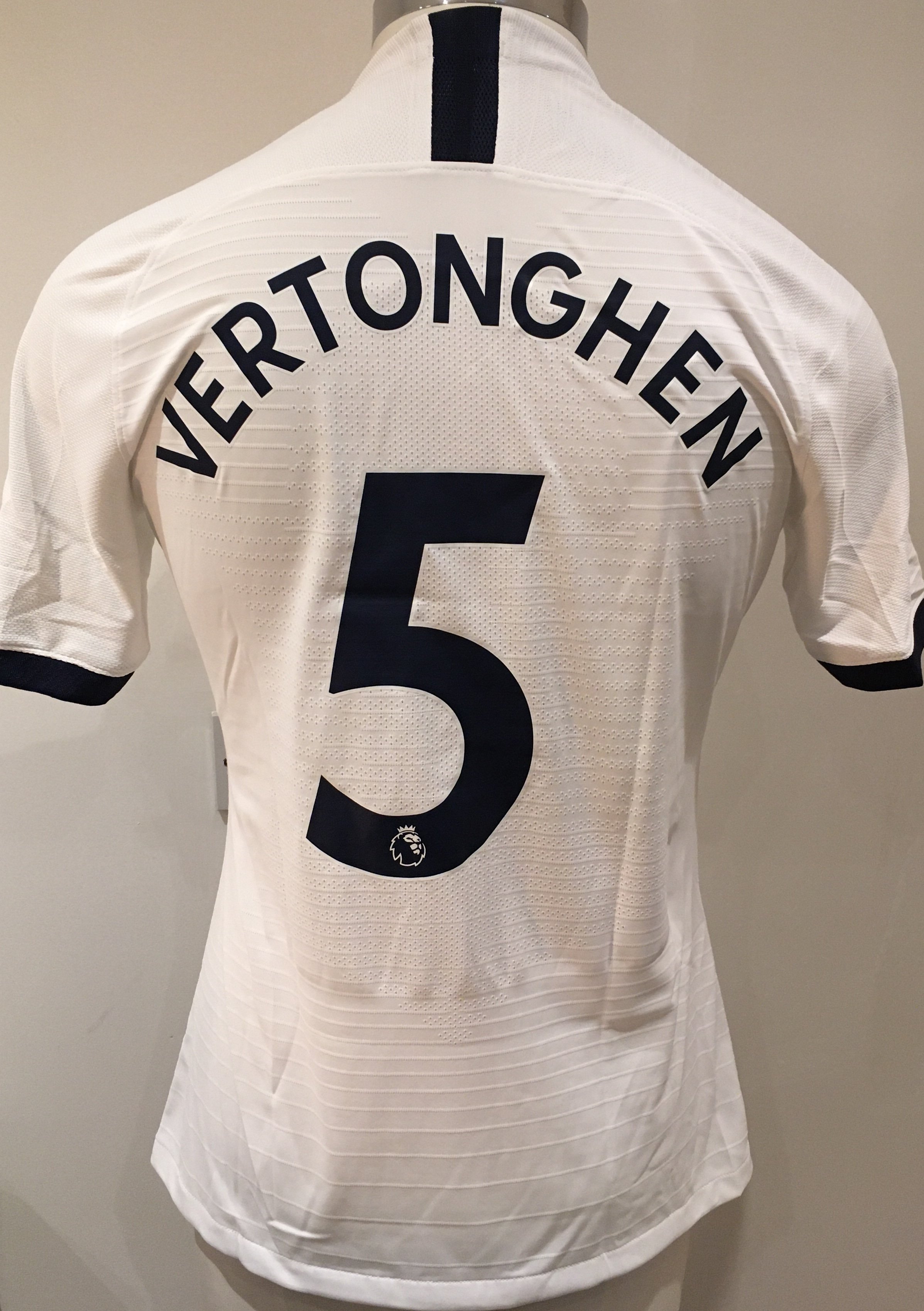 Tottenham 2019 - 2020 Match Issued Football Shirt: White short sleeve shirt with Carabao Cup badging to sleeves. Vertonghen 5 to rear. Issued v Colchester Utd when player was an unused substitute. 
