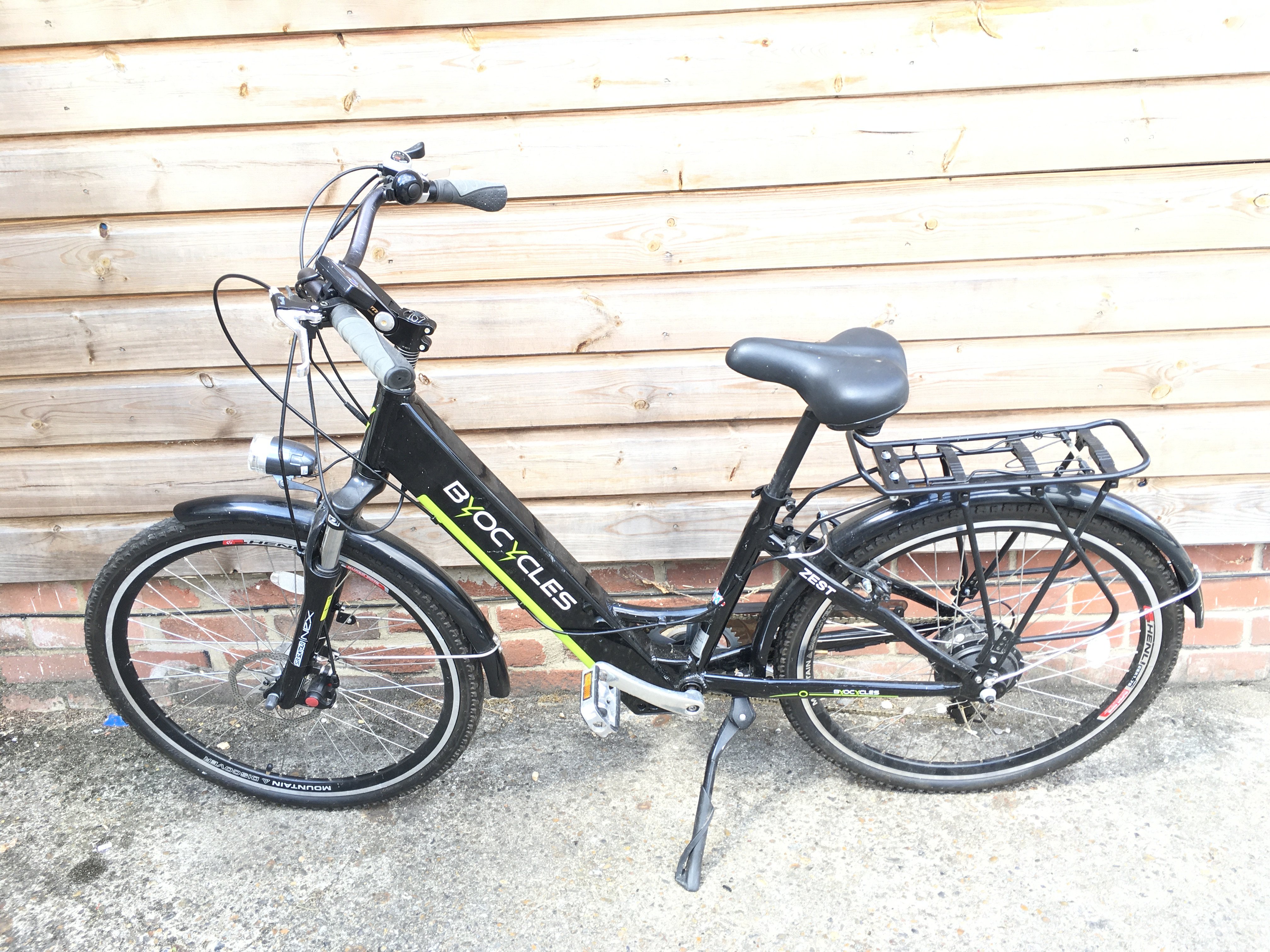 A Byocycles Zest Electric Bike. With Charger.No reserve.