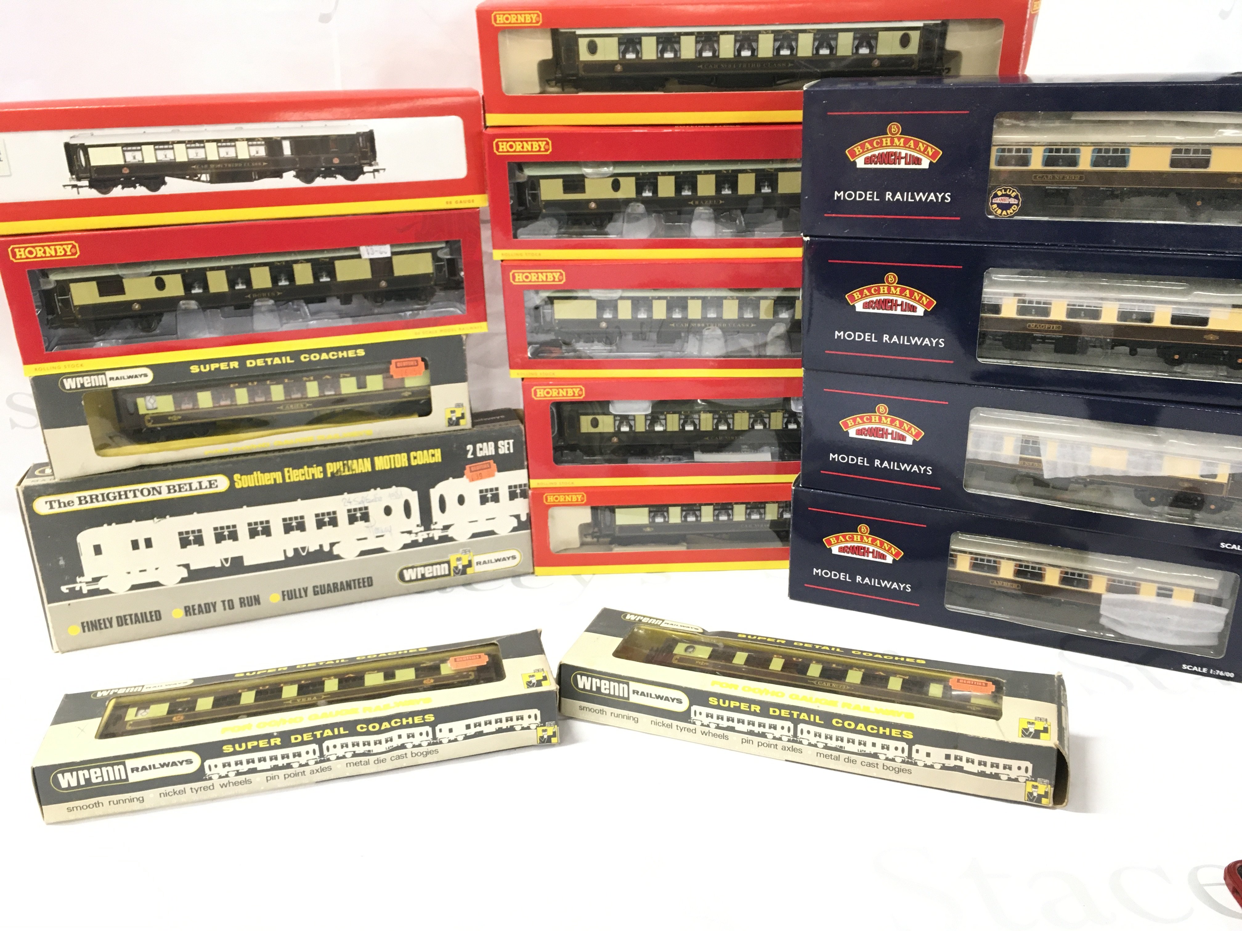 A Collection of Boxed 00 Gauge Pullman Coaches. Including Wren. Hornby And Bachmann.