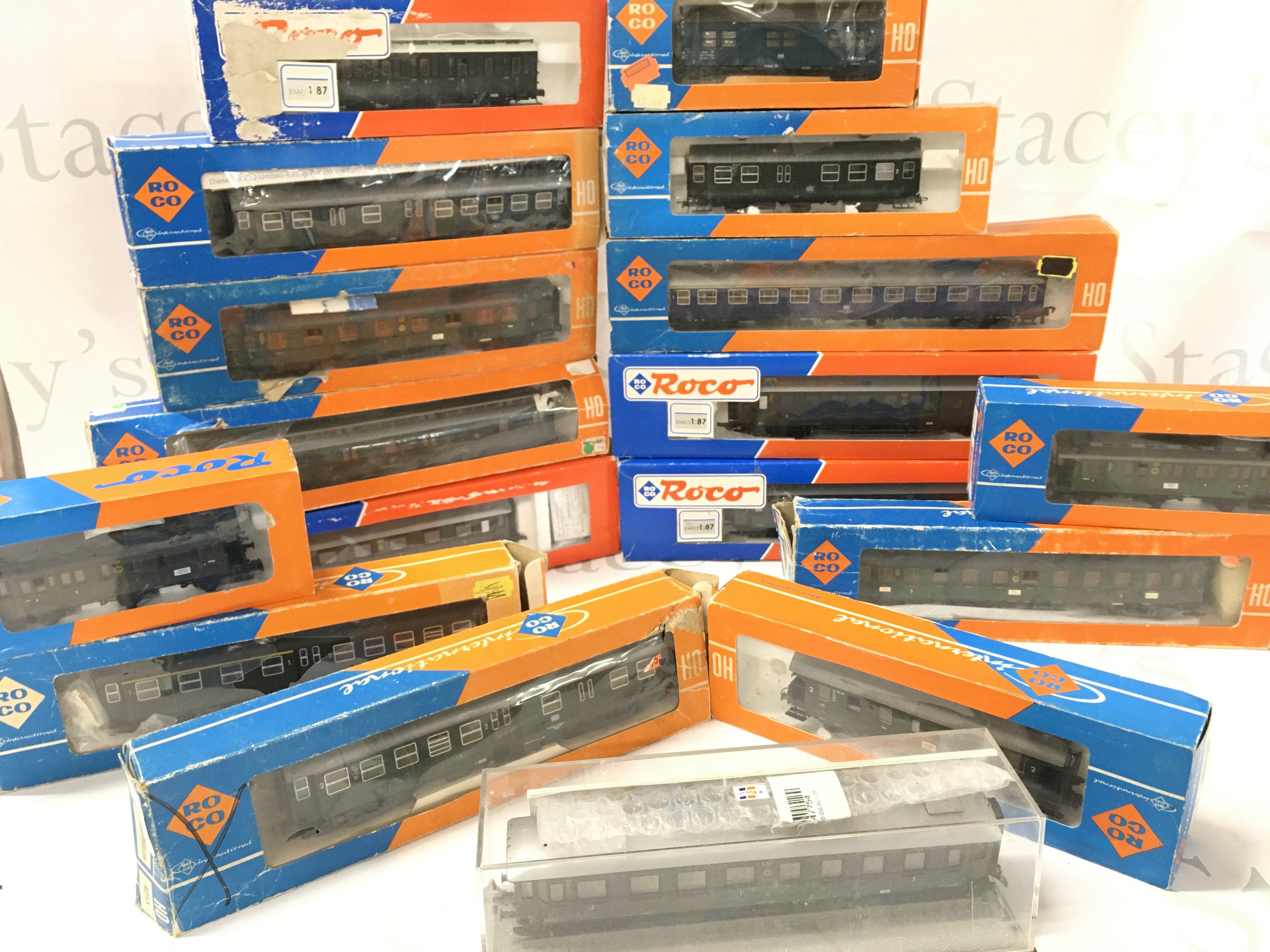 A Collection of Boxed Roco H0 Gauge Carriages.