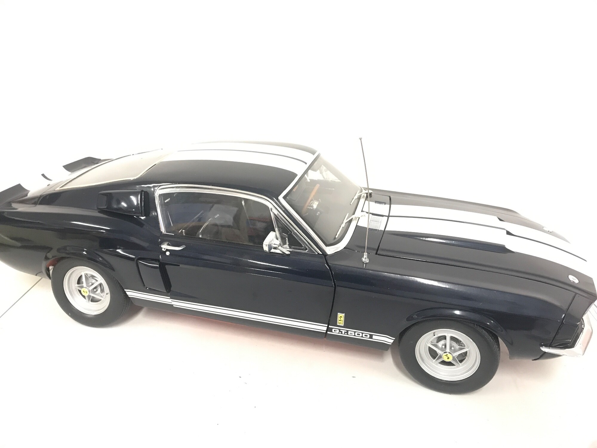 A Built Deagostini 1967 Ford Mustang. 1/8 Scale With Display Case. No Reserve.