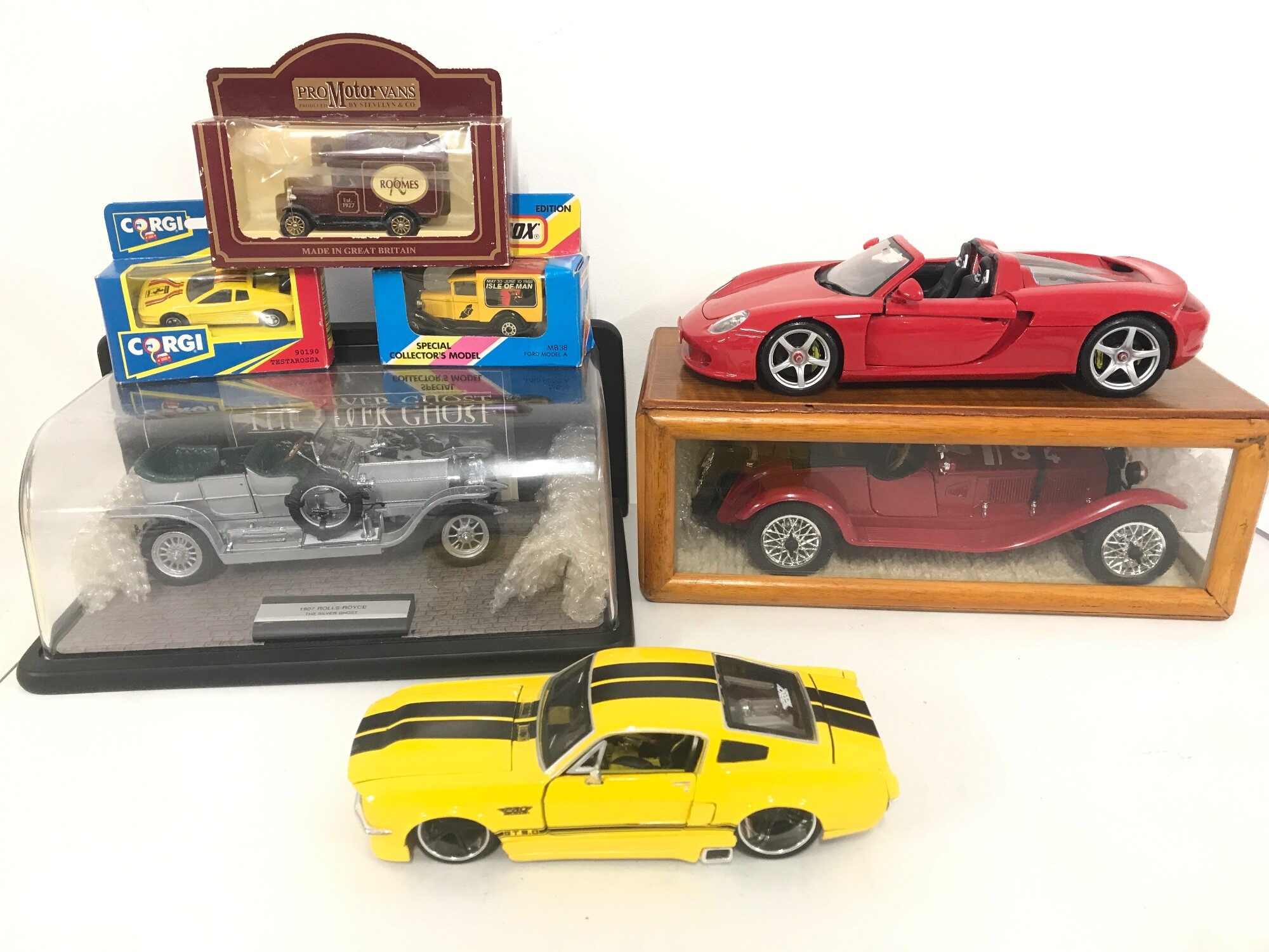 A Franklin Mint Rolls Royce Silver Ghost In Case. A Polistol Alfetta 1750 in Case. A Maisto Porsche Carrera GT And A Maisto 196 Ford Mustang. No Reserve.
