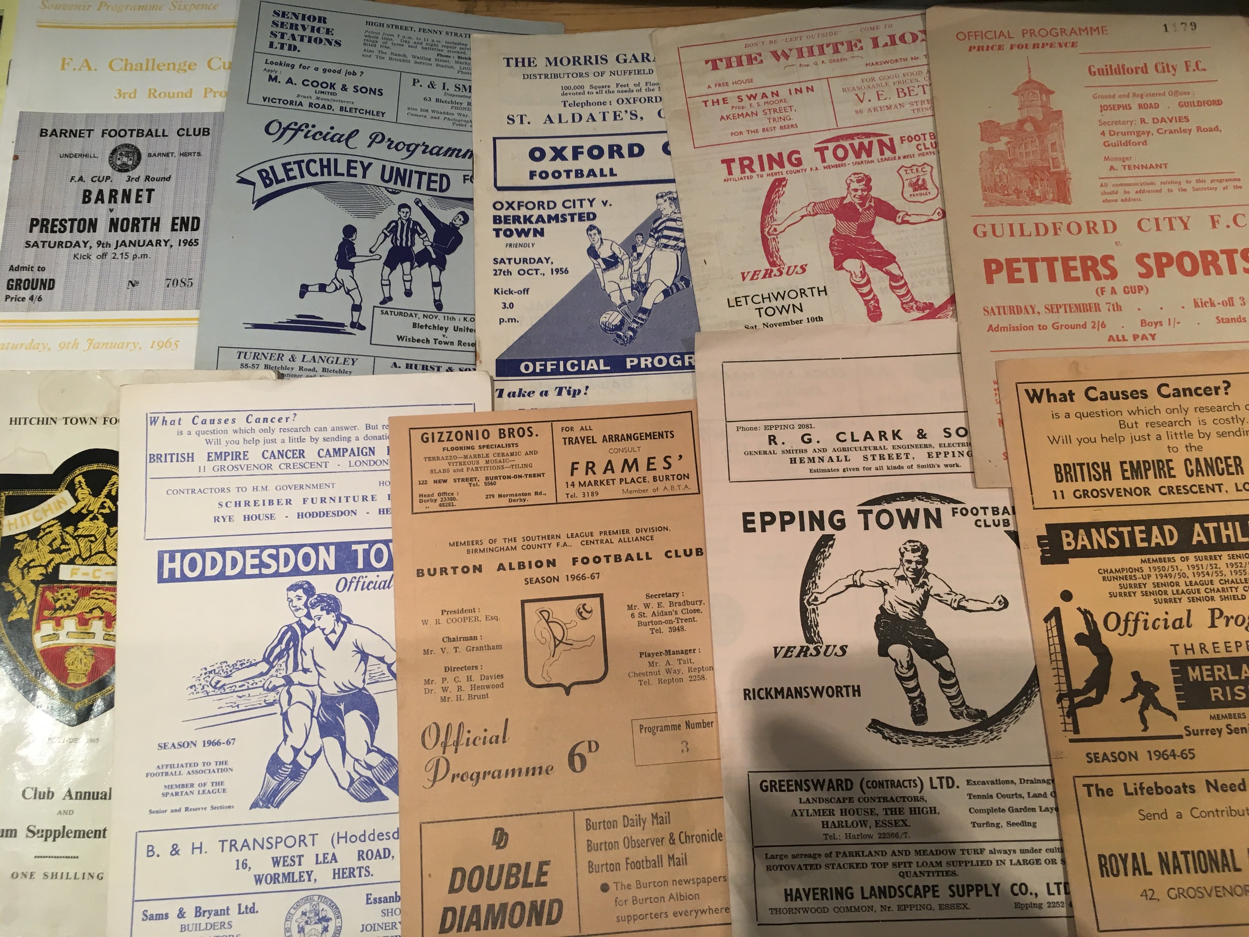 Non League Football Programmes: Must view private collection in excellent condition the majority 60s but some earlier and later. Packets of homes for St Albans, Woking, Banstead, Hampton, Berkhamsted 50s, Boreham Wood, Hitchin including 62/63 Arsenal, Chesham, Chalfont St Peter including 60/61 v Arsenal, Wood Green, Aylesbury, Barnet, Bedford and lots more.There is a selection of League v Non League in the FA Cup. With many 50s do not miss this. Many hundreds.