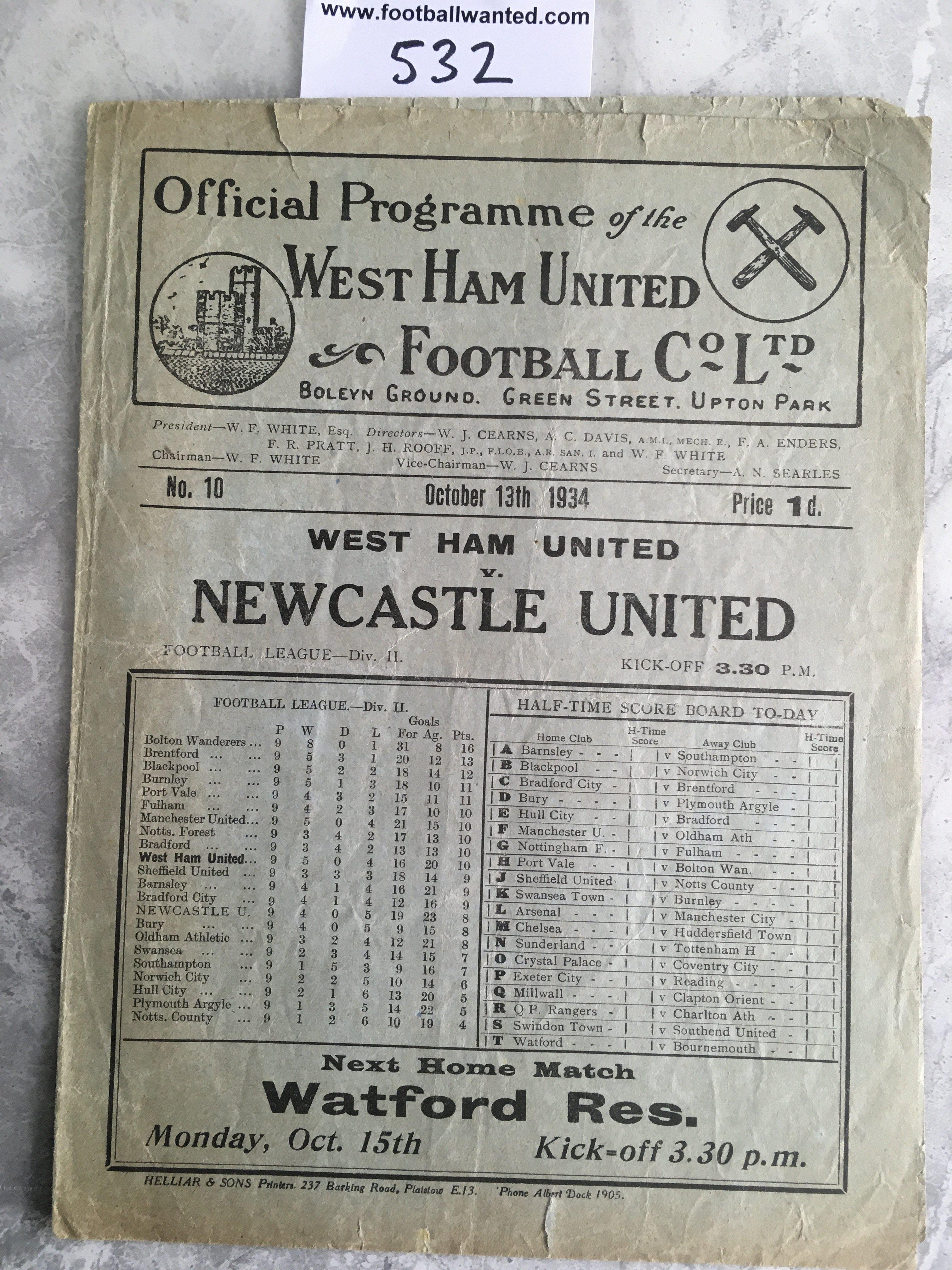 1934 - 1935 West Ham v Newcastle Football Programme: Fair condition division two programme with no team changes. Few tears to border.