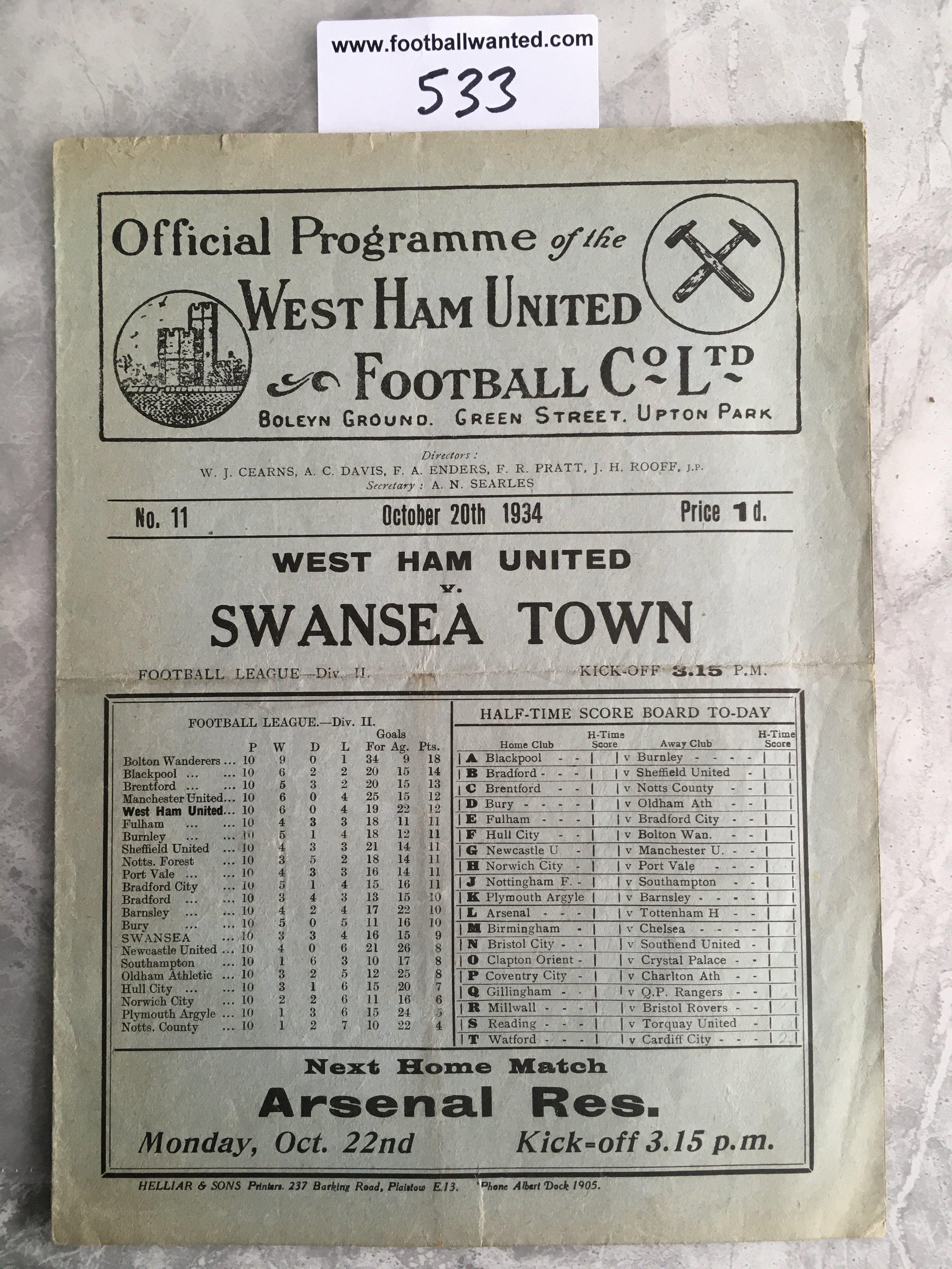 1934 - 1935 West Ham v Swansea Football Programme: Fair/good condition division two programme with no team changes. Tiny tear to border.