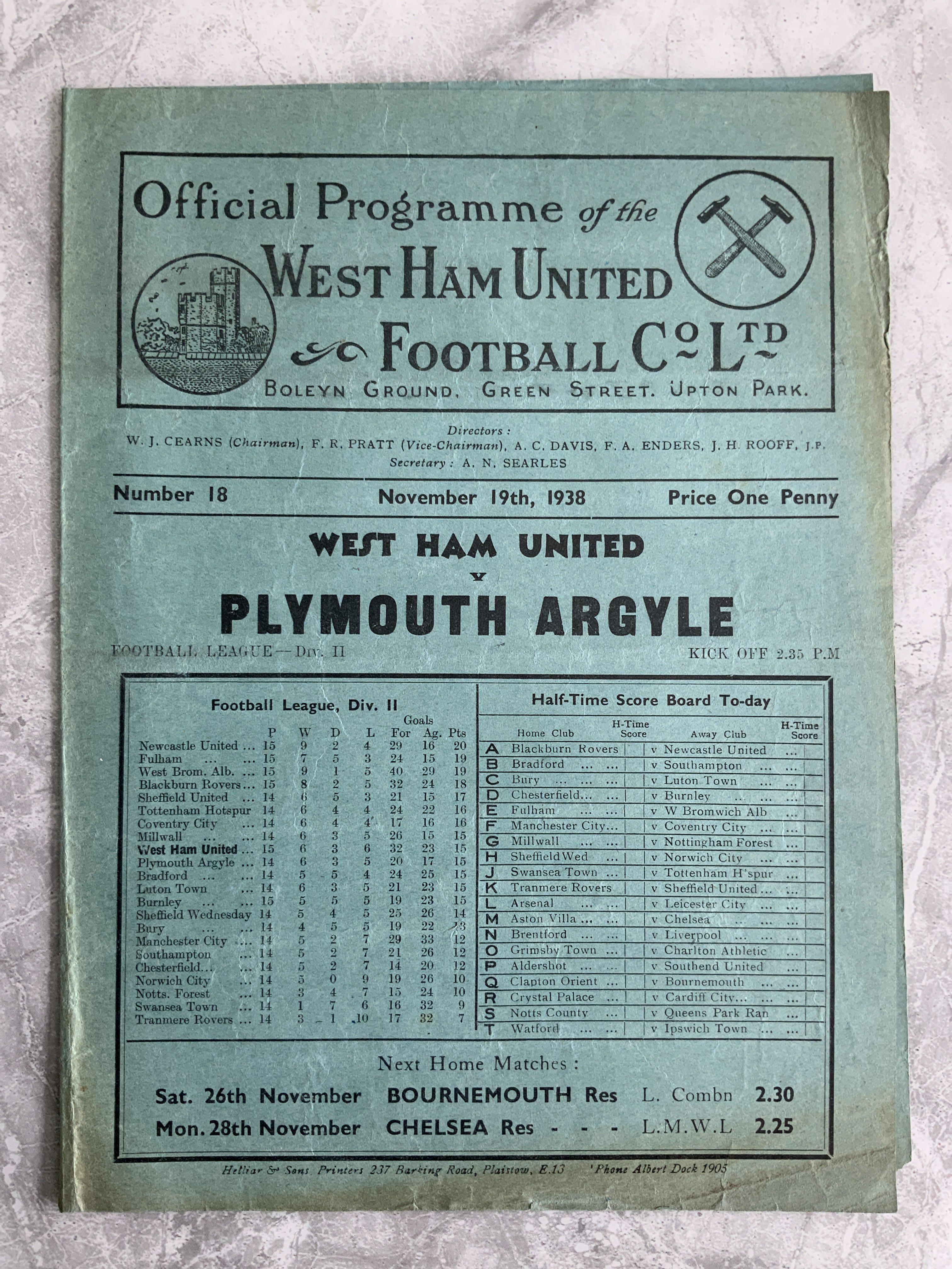 1938 - 1939 West Ham v Plymouth Argyle Football Programme: Good condition division two programme with no team changes.