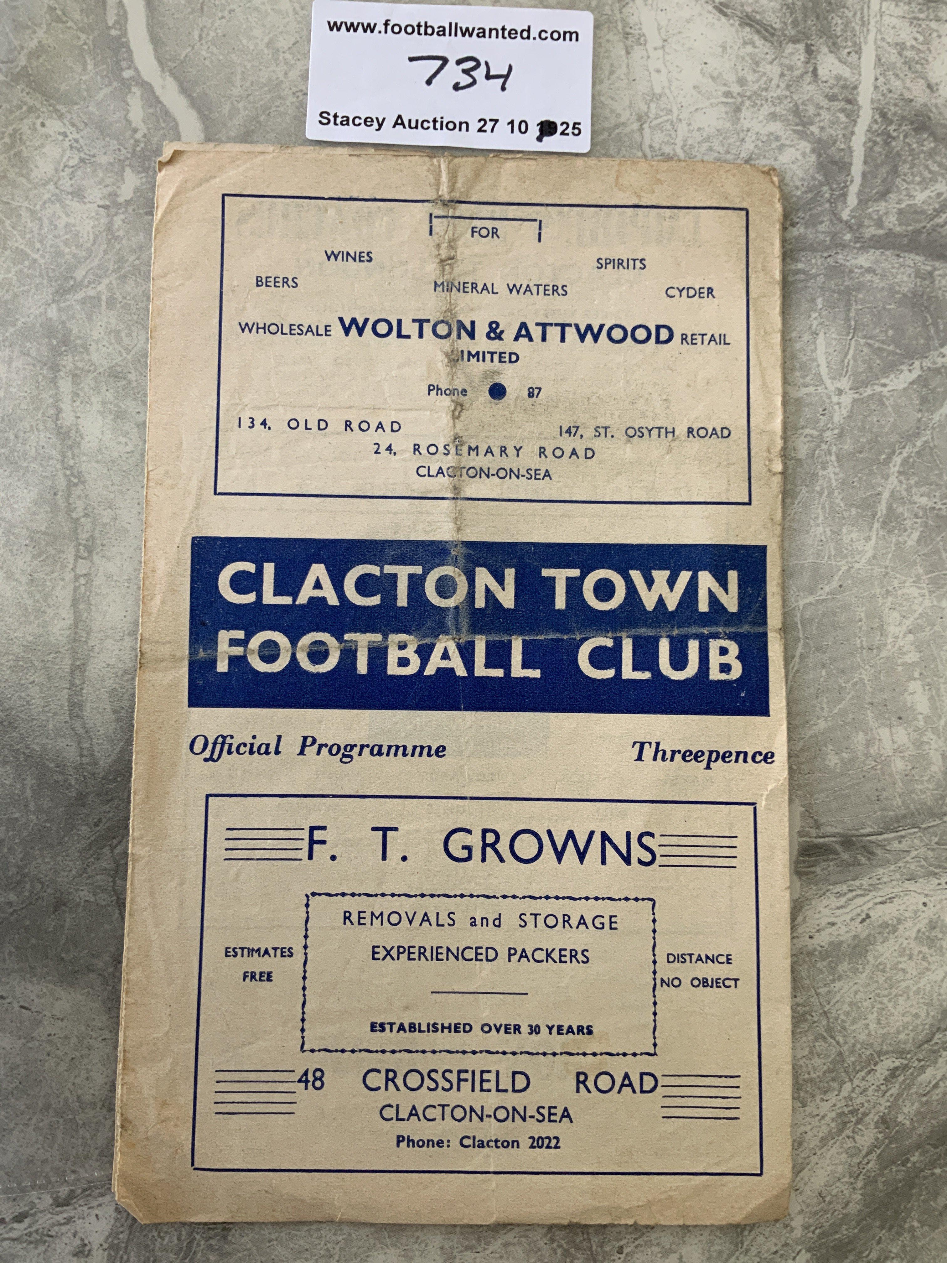 51/52 Clacton Town v Chelsea A Football Programme: Eastern Counties League match with no team changes. Fair condition with folding and wear.