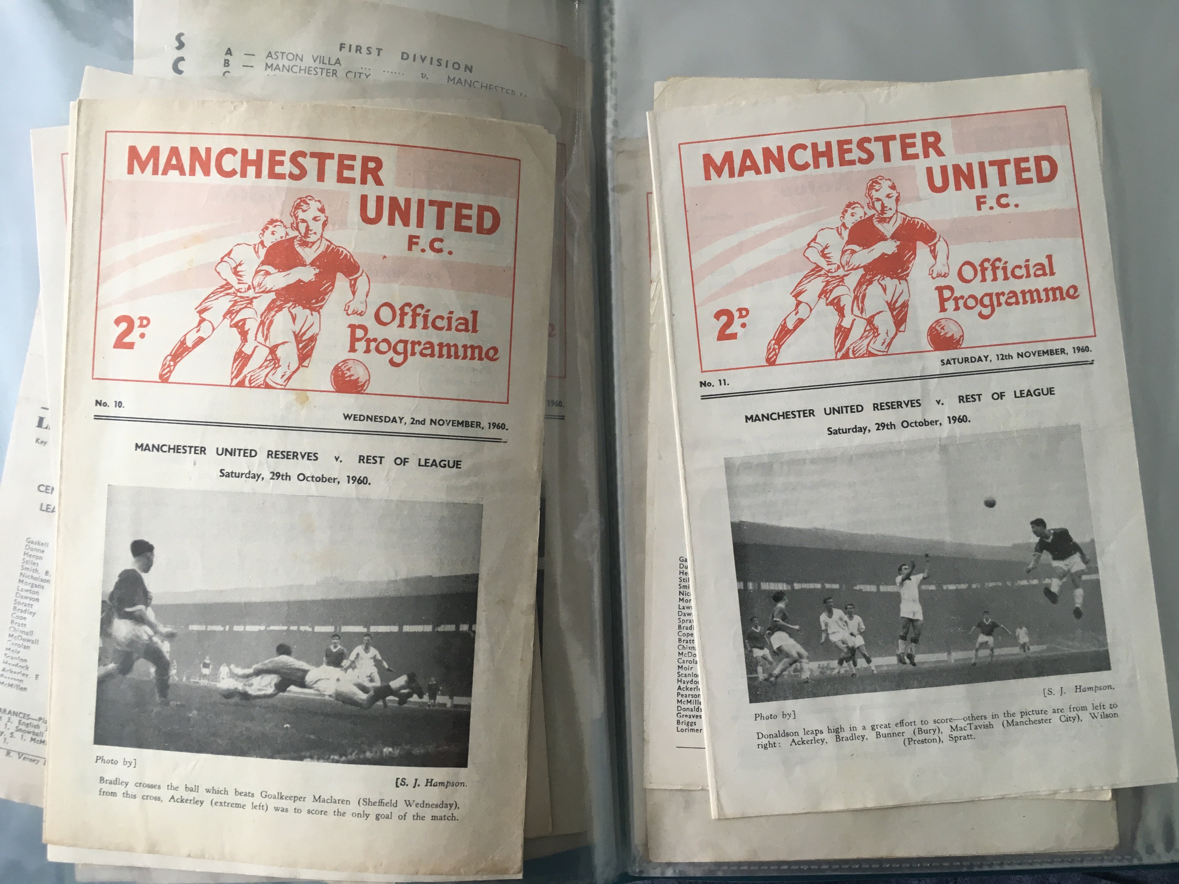 60/61 Manchester United Reserve Football Programmes: probably complete at home (26). Aways in the Central League include Barnsley Sheffield United Bolton West Brom Aston Villa Wolves Blackpool Newcastle Huddersfield Man City and Derby. Excellent condition with no tokens missing but some having team changes. (37)